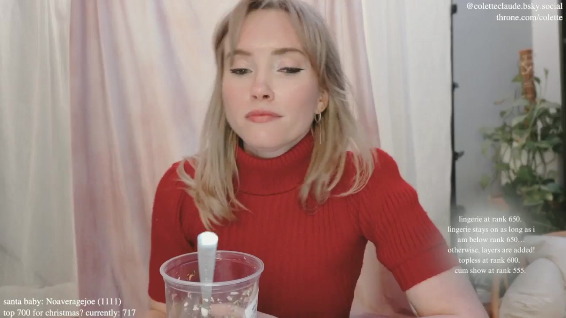 Gallery image thumbnail from coletteclaus's myfreecams stream on, 12/20/2024, 23:23 image 7 of 20