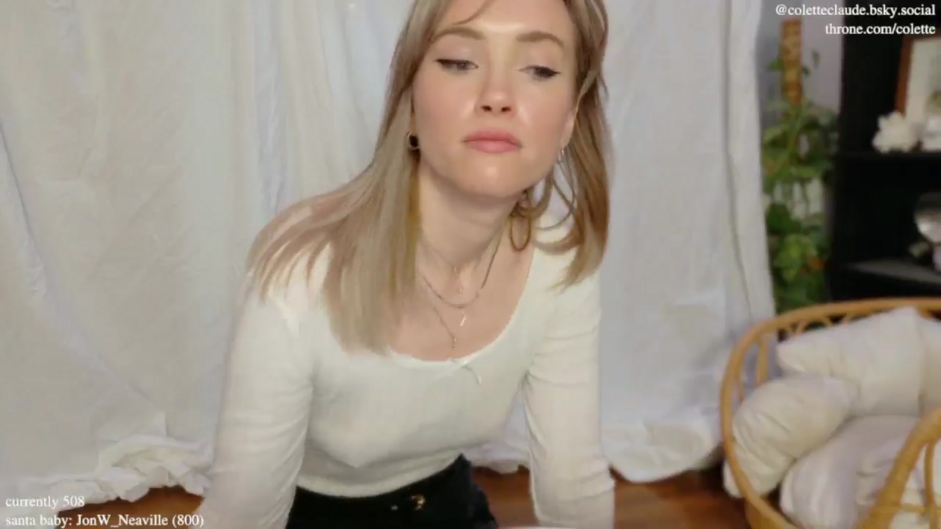 Gallery image thumbnail from coletteclaus's myfreecams stream on, 12/26/2024, 21:29 image 5 of 20