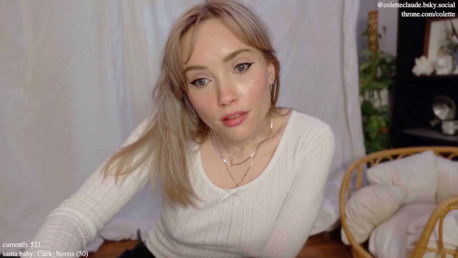 Gallery image thumbnail from coletteclaus's myfreecams stream on, 12/26/2024, 21:29 image 1 of 20