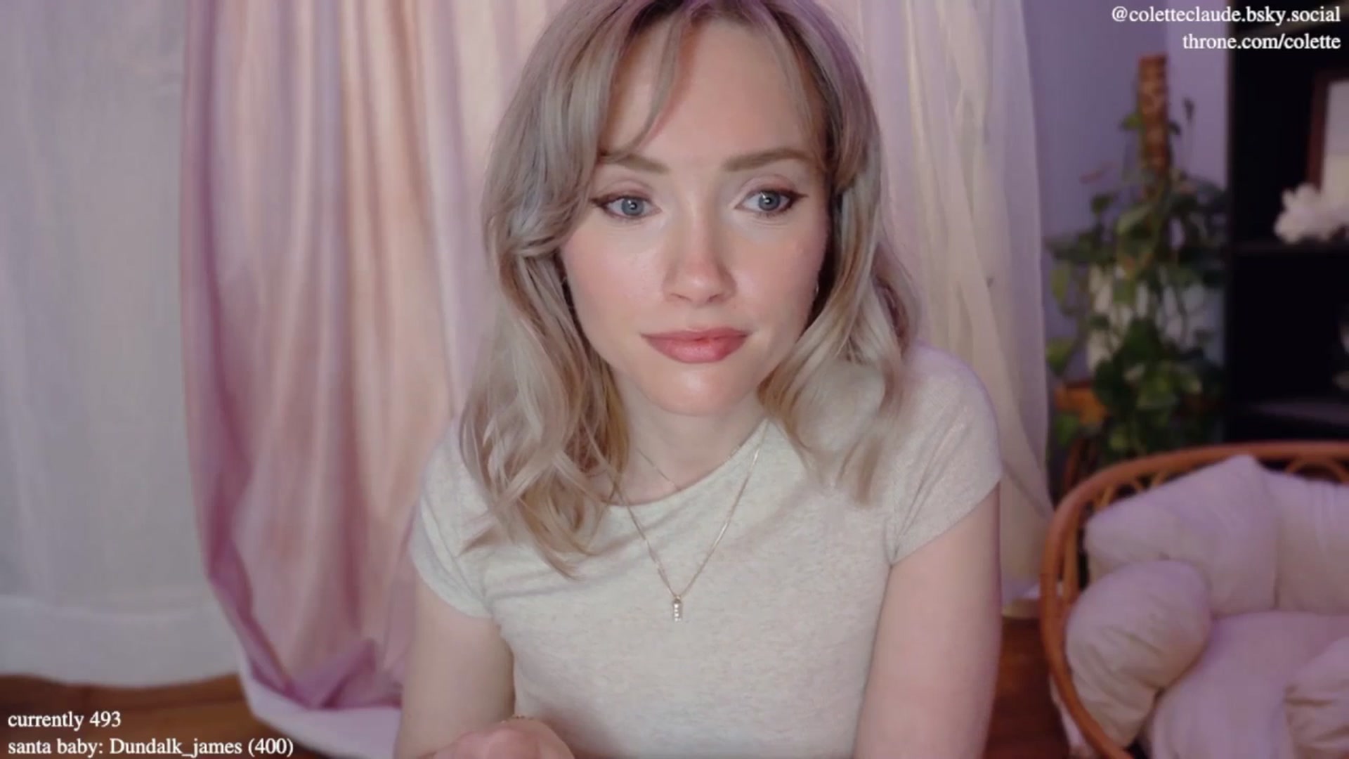 Gallery image thumbnail from coletteclaus's myfreecams stream on, 12/27/2024, 21:15 image 17 of 20