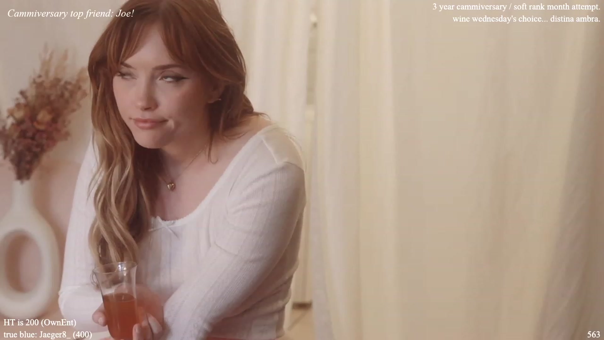 Gallery image thumbnail from colettedujour's myfreecams stream on, 11/16/2022, 20:21 image 19 of 20