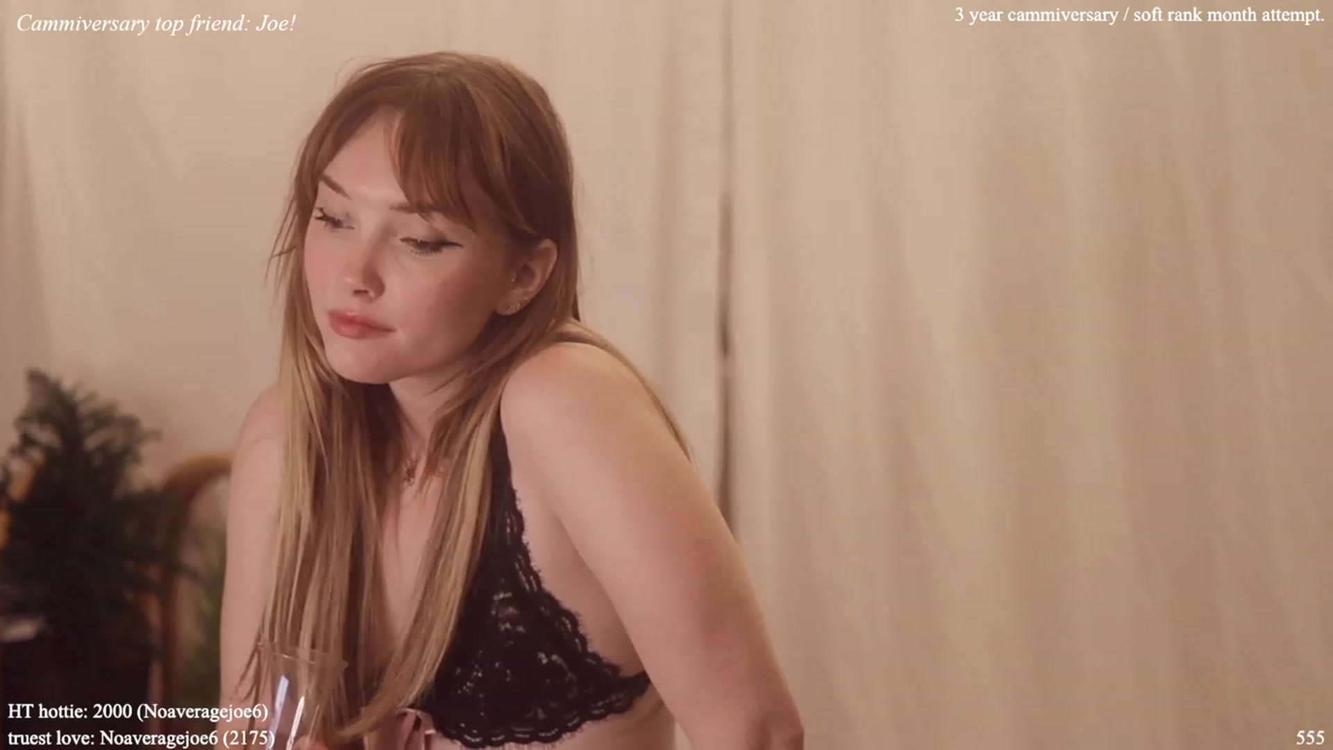 Gallery image thumbnail from colettedujour's myfreecams stream on, 11/27/2022, 03:11 image 3 of 20