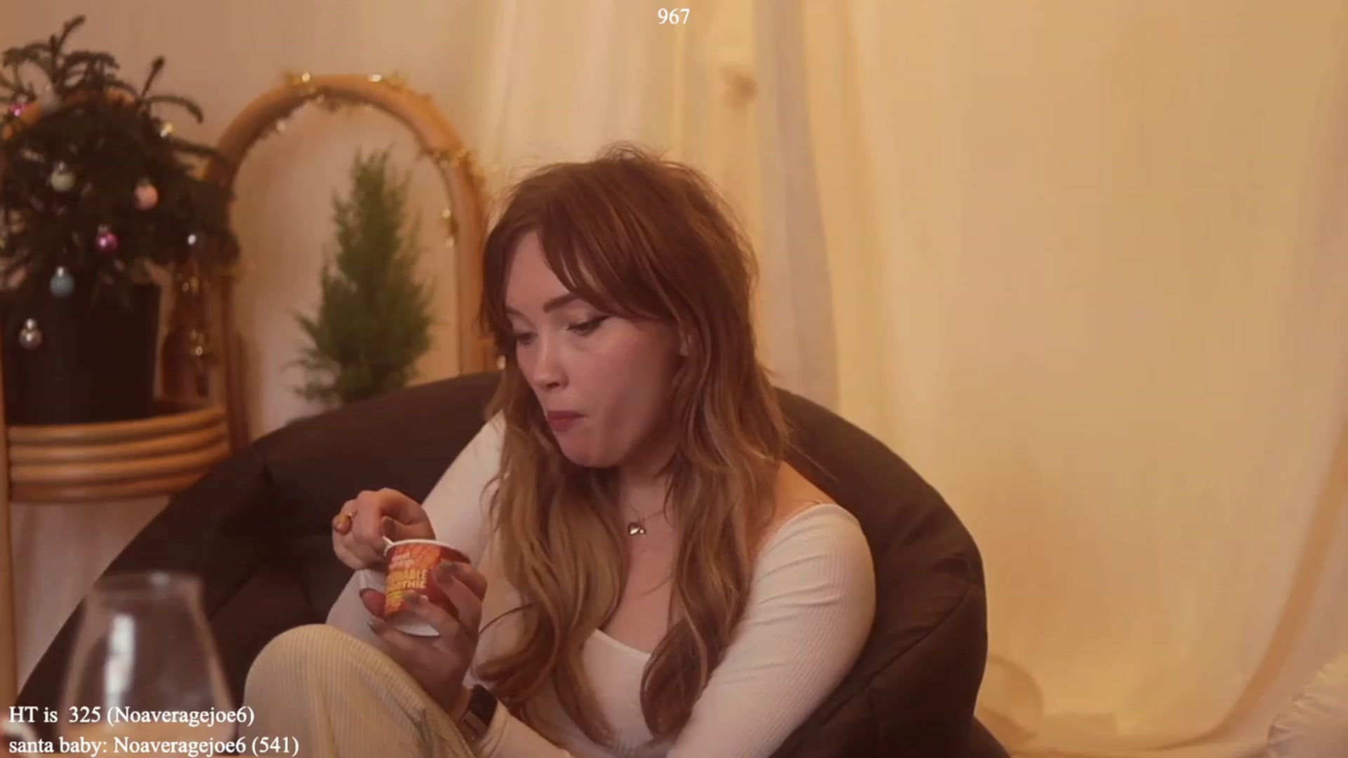 Gallery image thumbnail from colettedujour's myfreecams stream on, 12/08/2022, 19:44 image 14 of 20