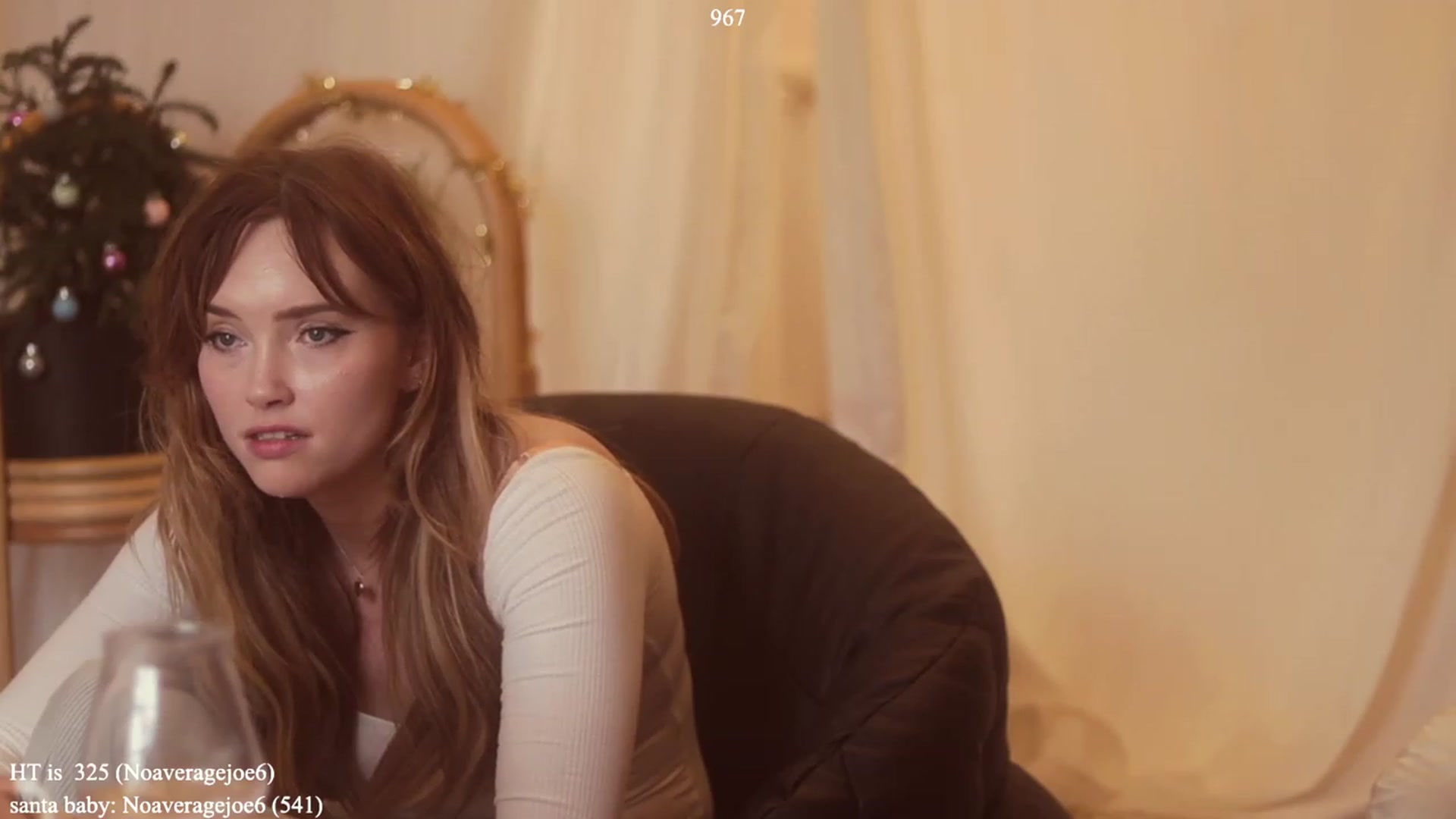Gallery image thumbnail from colettedujour's myfreecams stream on, 12/08/2022, 19:44 image 7 of 20