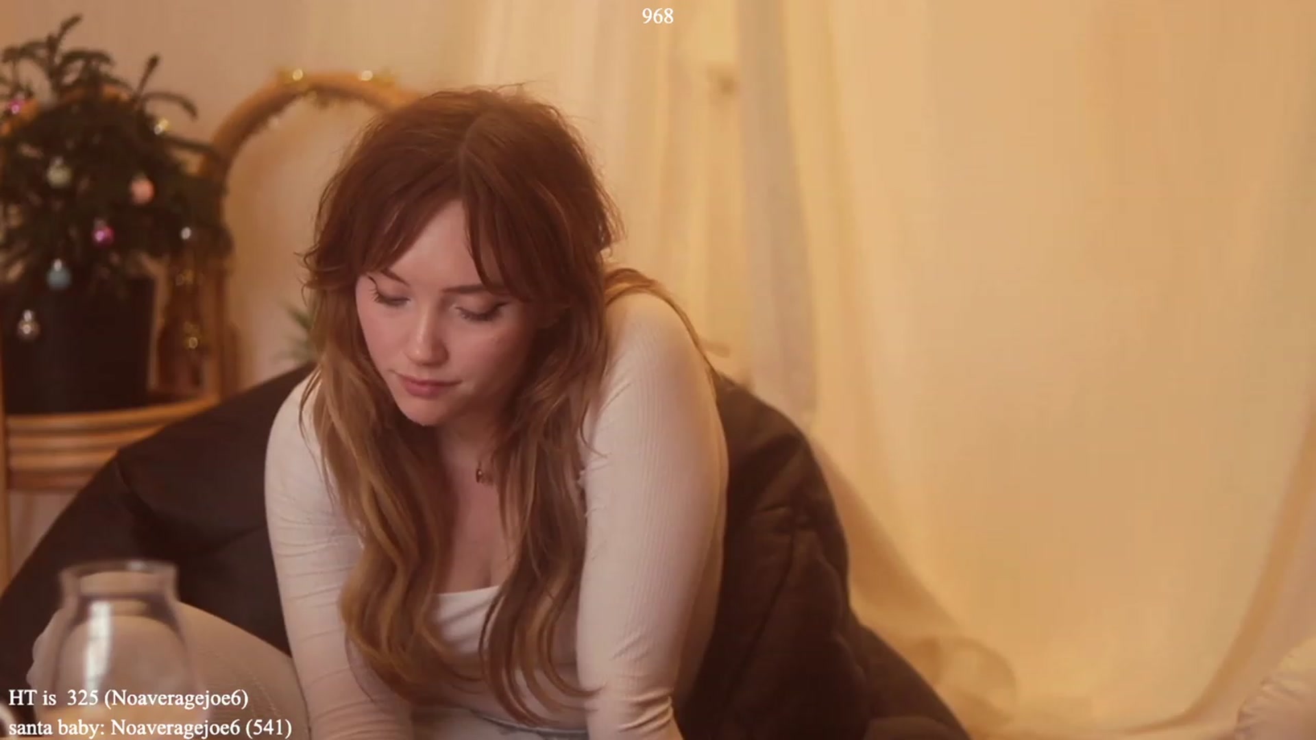 Gallery image thumbnail from colettedujour's myfreecams stream on, 12/08/2022, 19:44 image 19 of 20