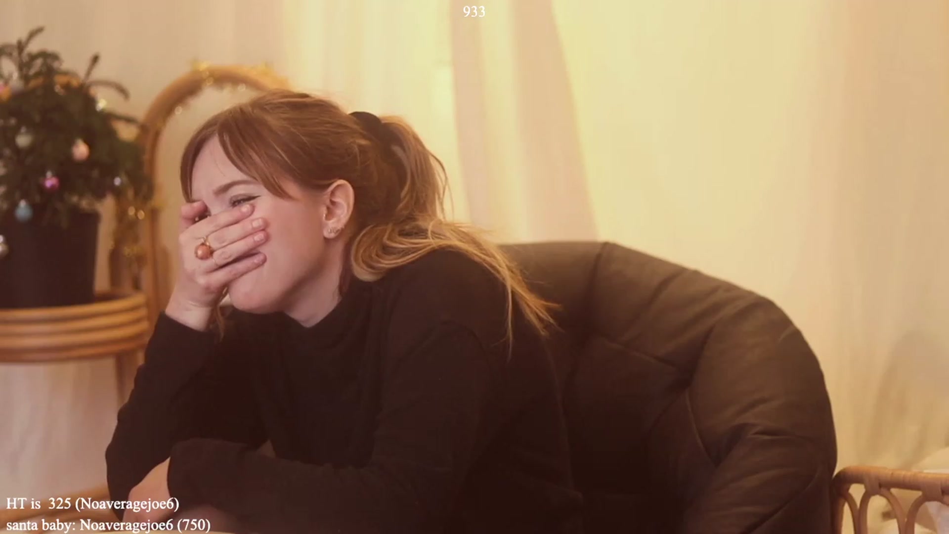 Gallery image thumbnail from colettedujour's myfreecams stream on, 12/09/2022, 20:39 image 8 of 20