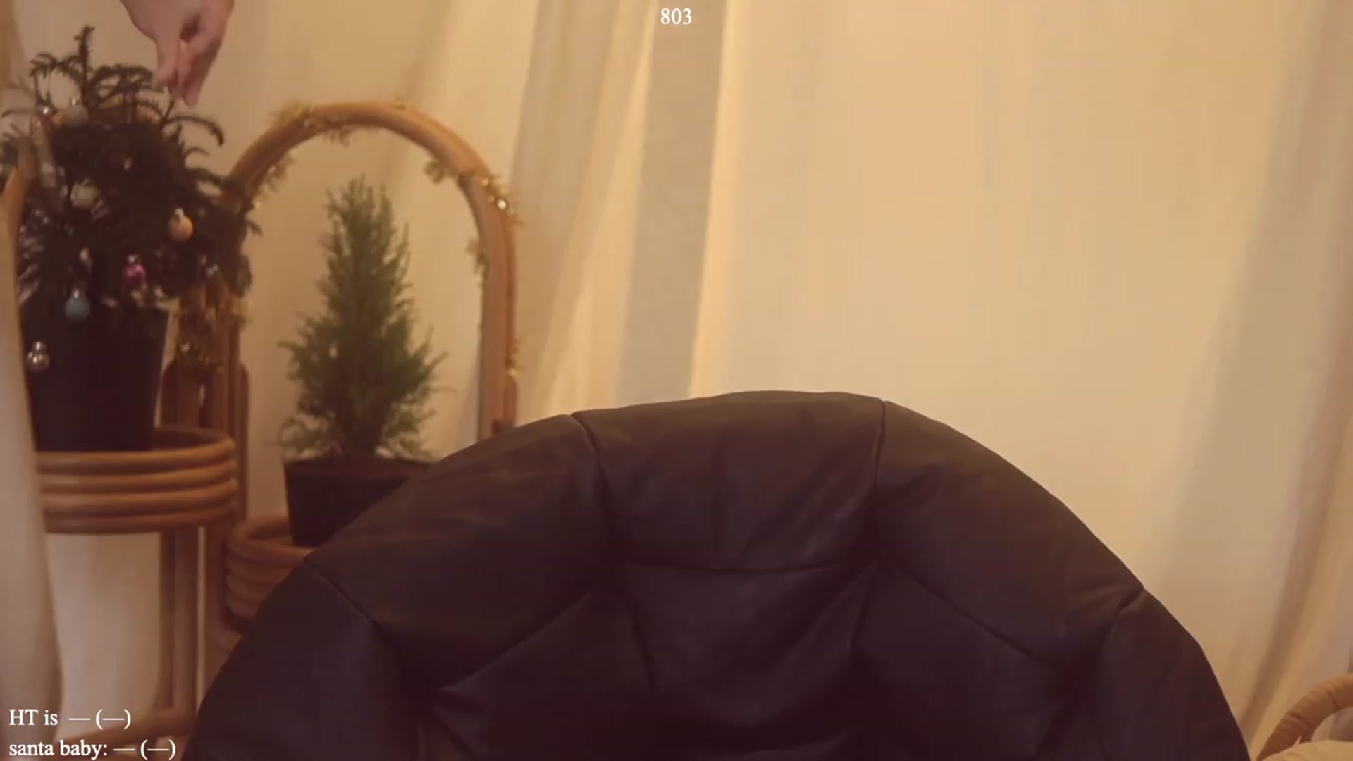 Gallery image thumbnail from colettedujour's myfreecams stream on, 12/15/2022, 18:18 image 4 of 20