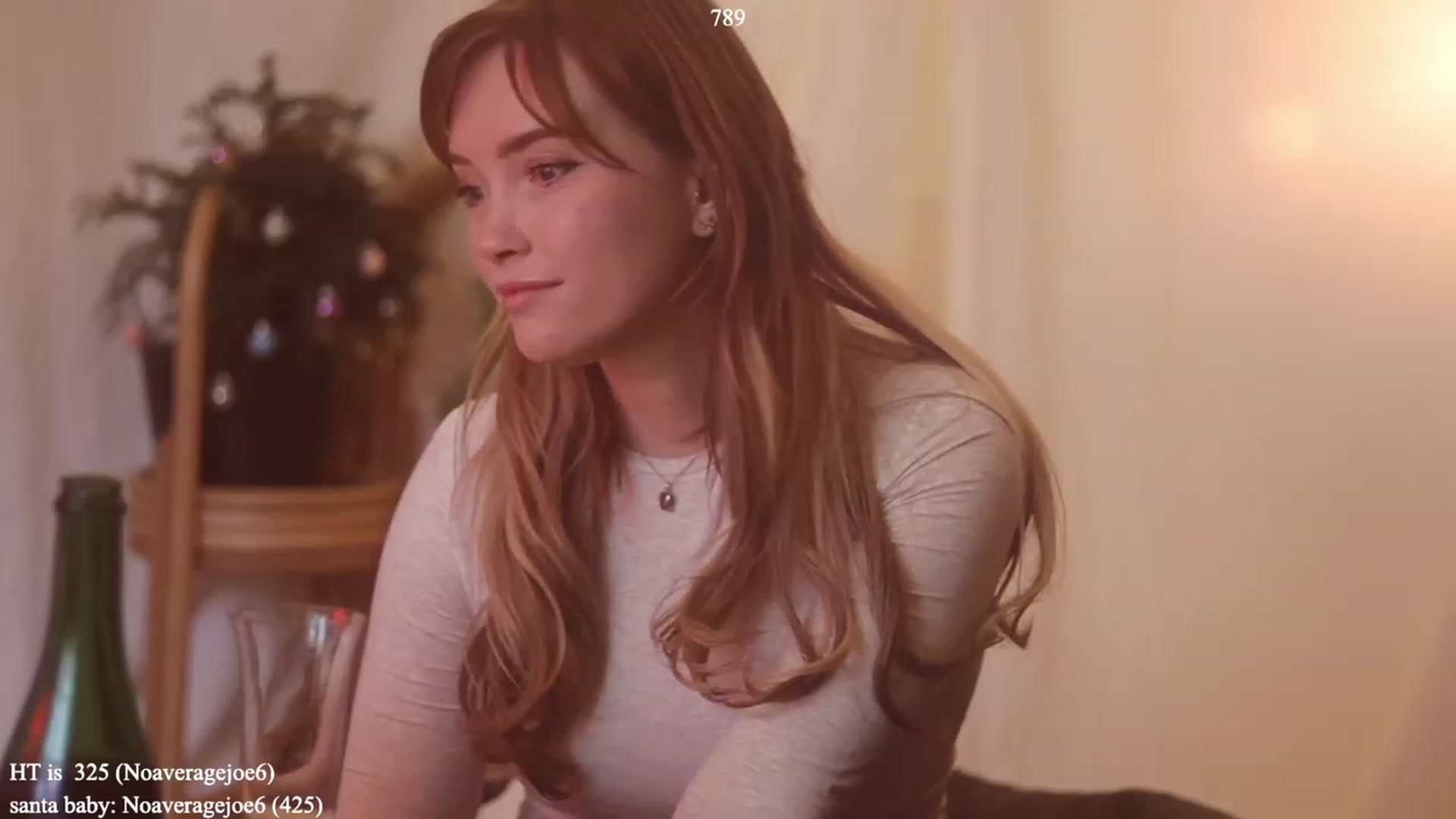 Gallery image thumbnail from colettedujour's myfreecams stream on, 12/16/2022, 20:41 image 3 of 20