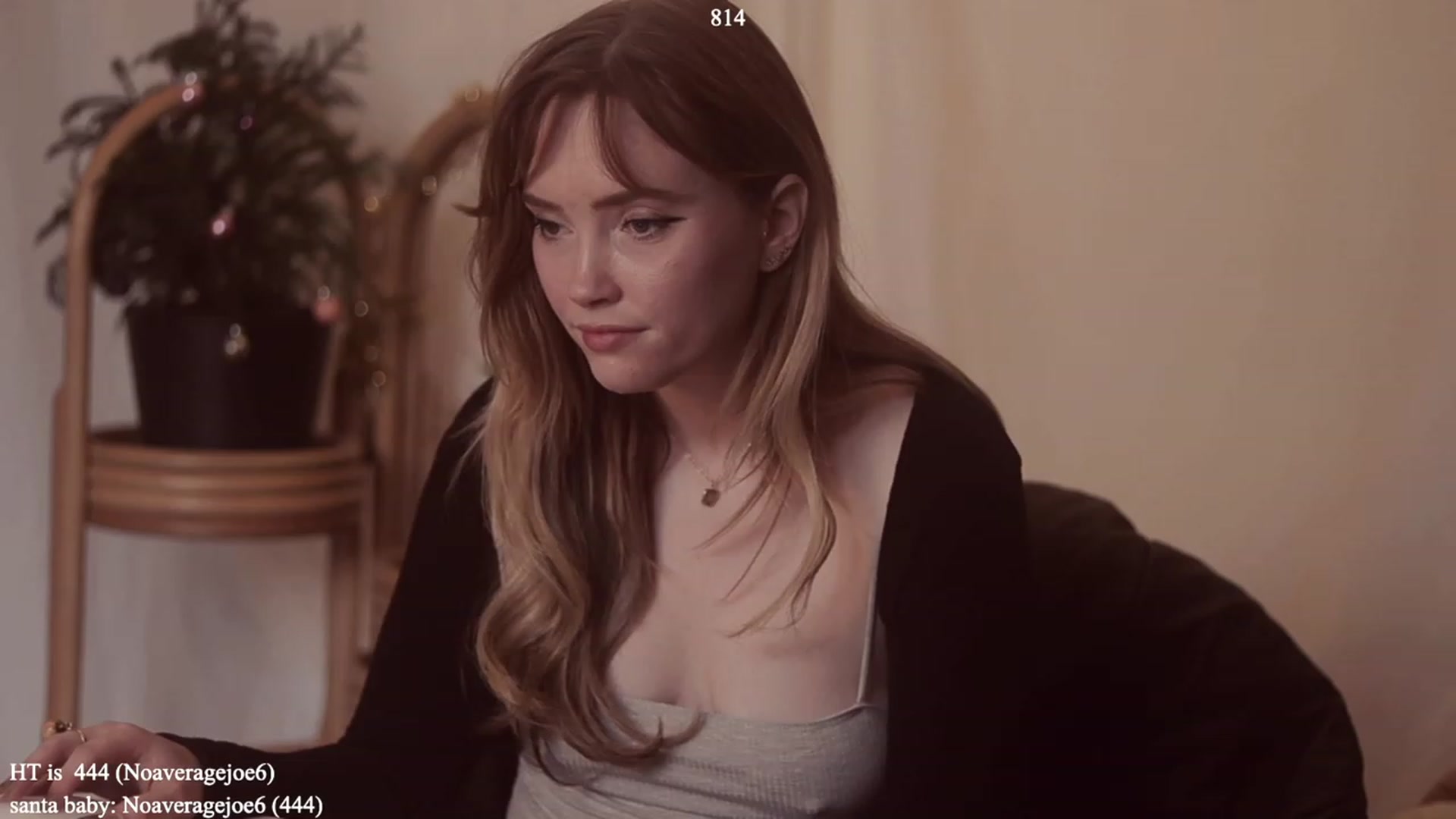 Gallery image thumbnail from colettedujour's myfreecams stream on, 12/19/2022, 20:03 image 3 of 20