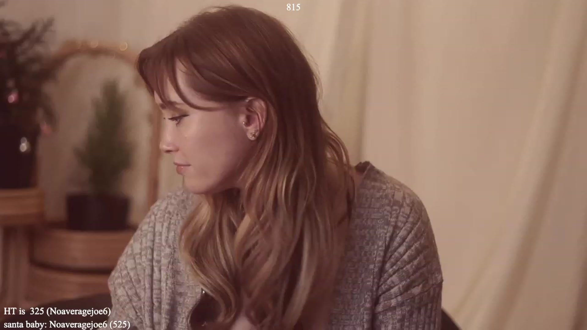 Gallery image thumbnail from colettedujour's myfreecams stream on, 12/20/2022, 19:39 image 12 of 20
