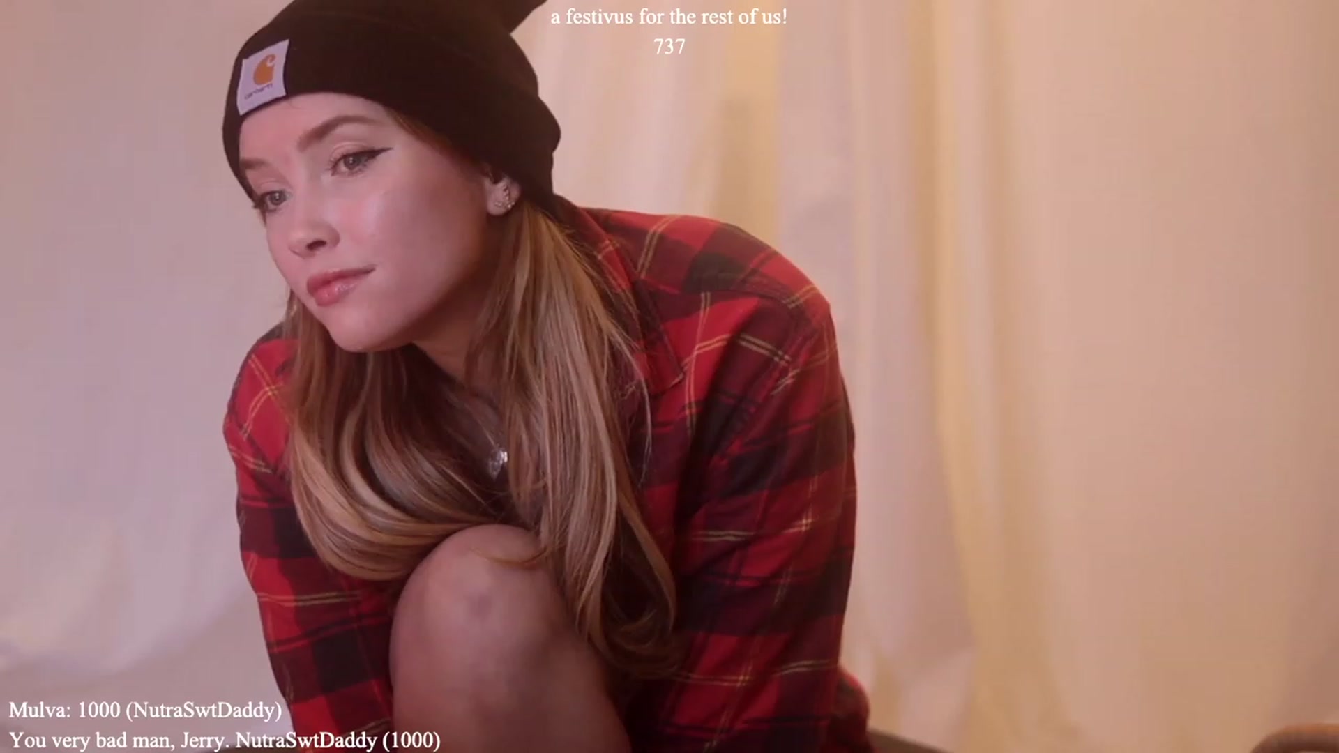 Gallery image thumbnail from colettedujour's myfreecams stream on, 12/23/2022, 19:56 image 10 of 20