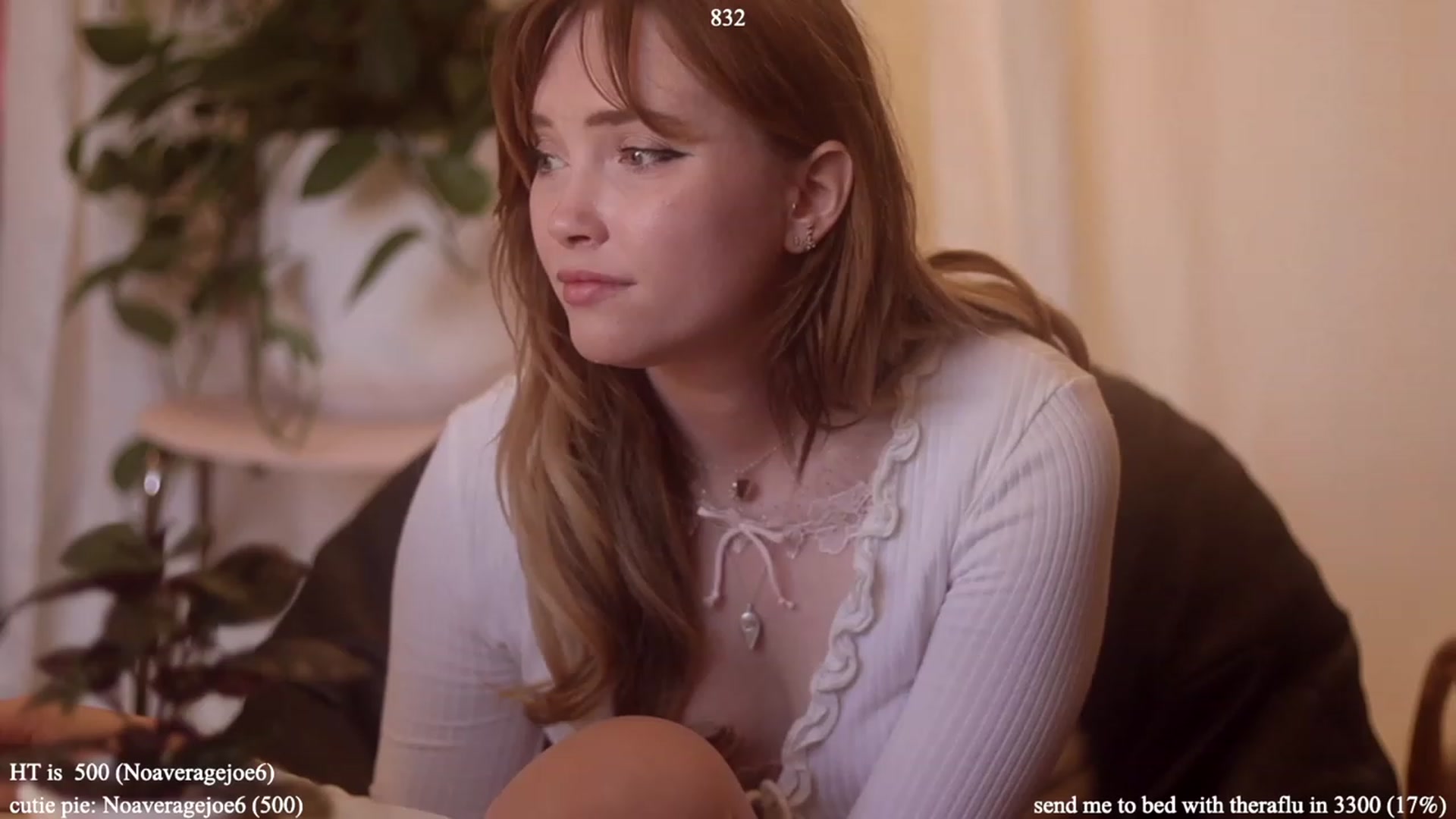 Gallery image thumbnail from colettedujour's myfreecams stream on, 12/27/2022, 18:44 image 12 of 20