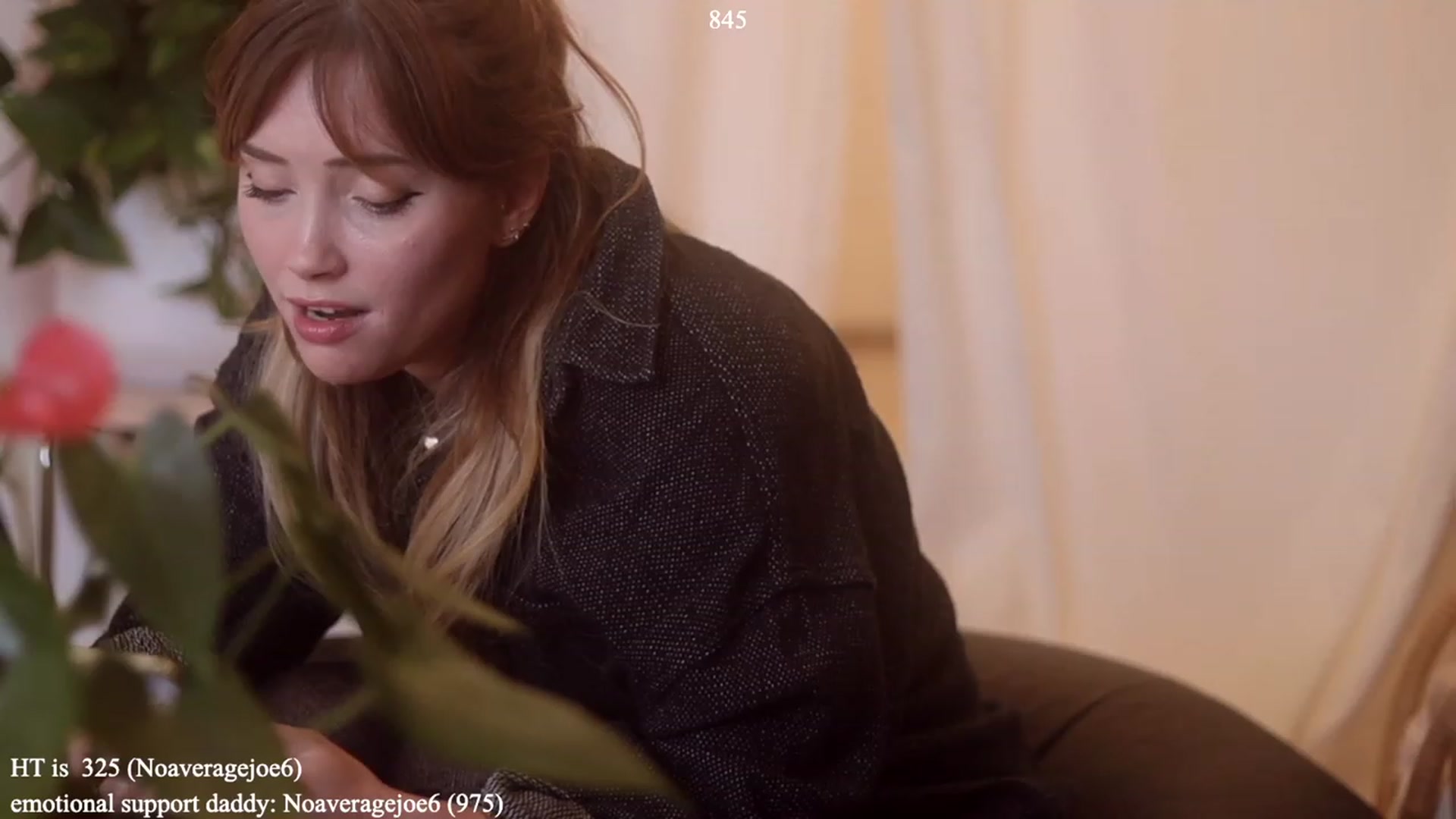 Gallery image thumbnail from colettedujour's myfreecams stream on, 12/28/2022, 20:29 image 17 of 20