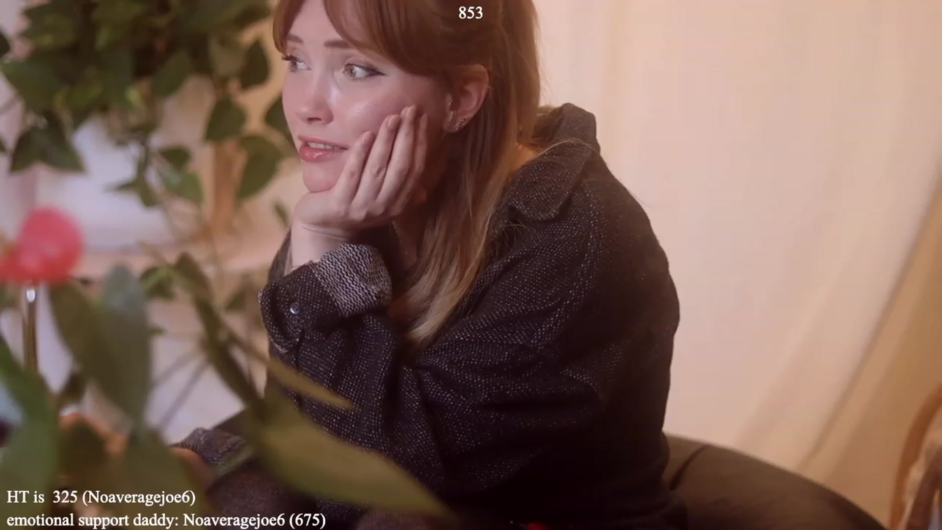 Gallery image thumbnail from colettedujour's myfreecams stream on, 12/28/2022, 20:29 image 3 of 20