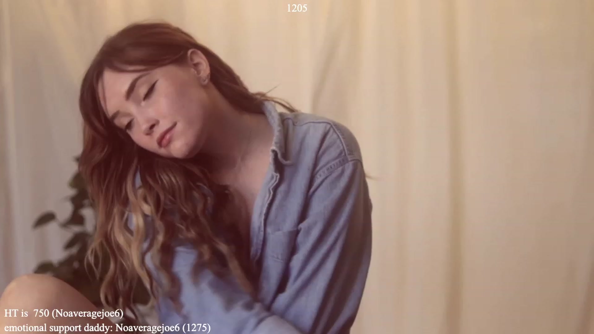 Gallery image thumbnail from colettedujour's myfreecams stream on, 01/02/2023, 18:52 image 16 of 20