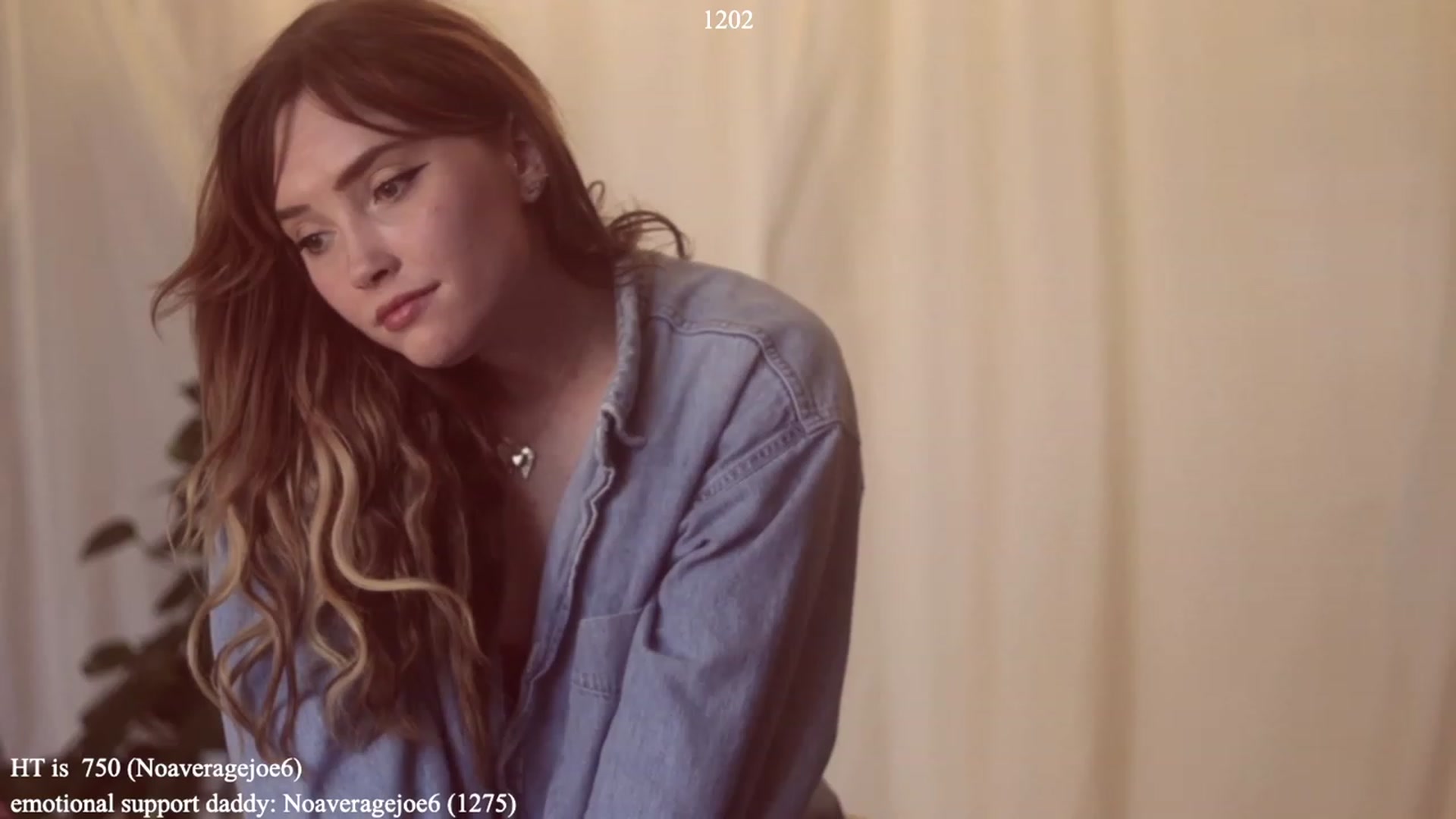 Gallery image thumbnail from colettedujour's myfreecams stream on, 01/02/2023, 18:52 image 15 of 20