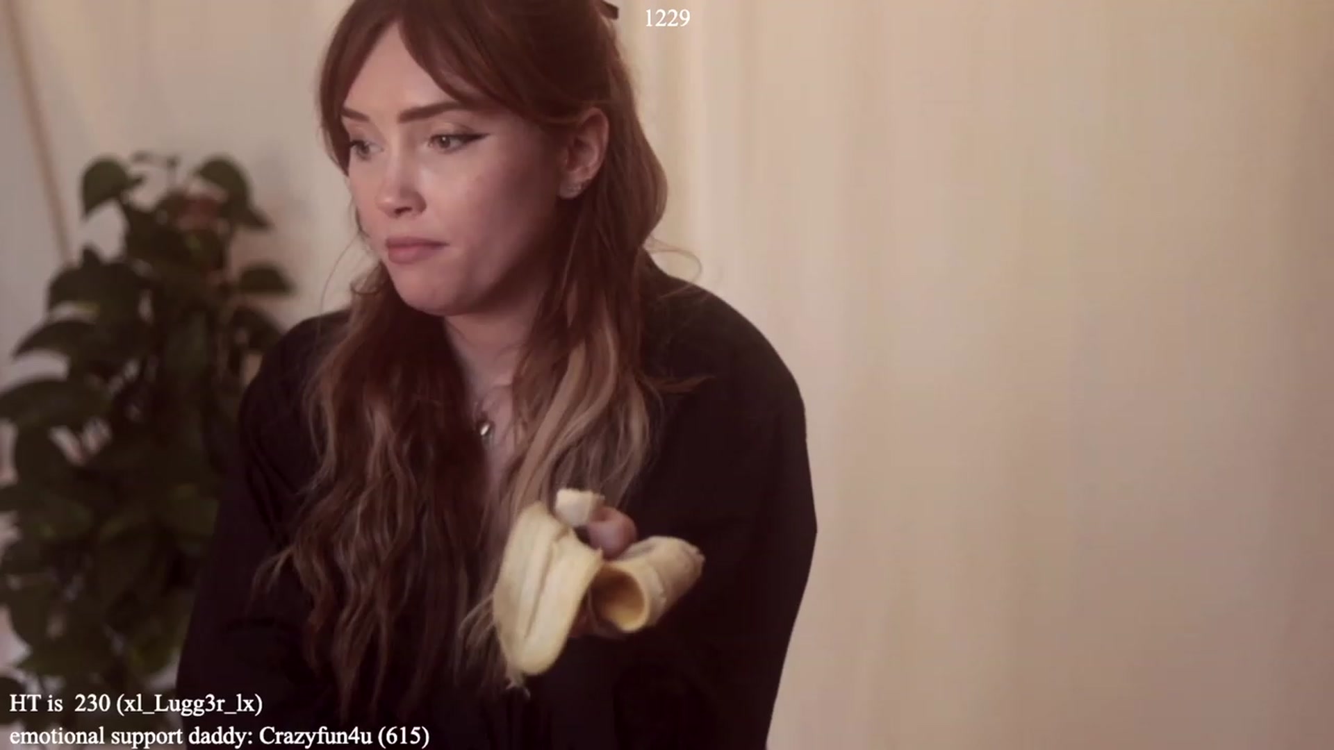Gallery image thumbnail from colettedujour's myfreecams stream on, 01/03/2023, 20:30 image 17 of 20