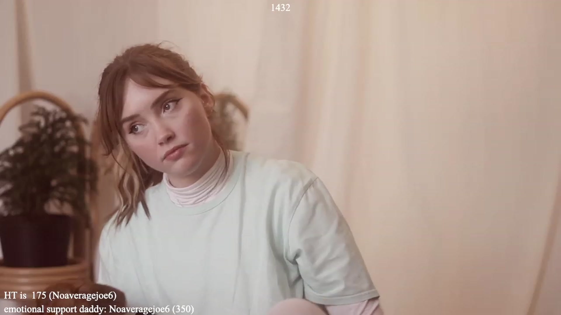 Gallery image thumbnail from colettedujour's myfreecams stream on, 01/04/2023, 20:01 image 7 of 20