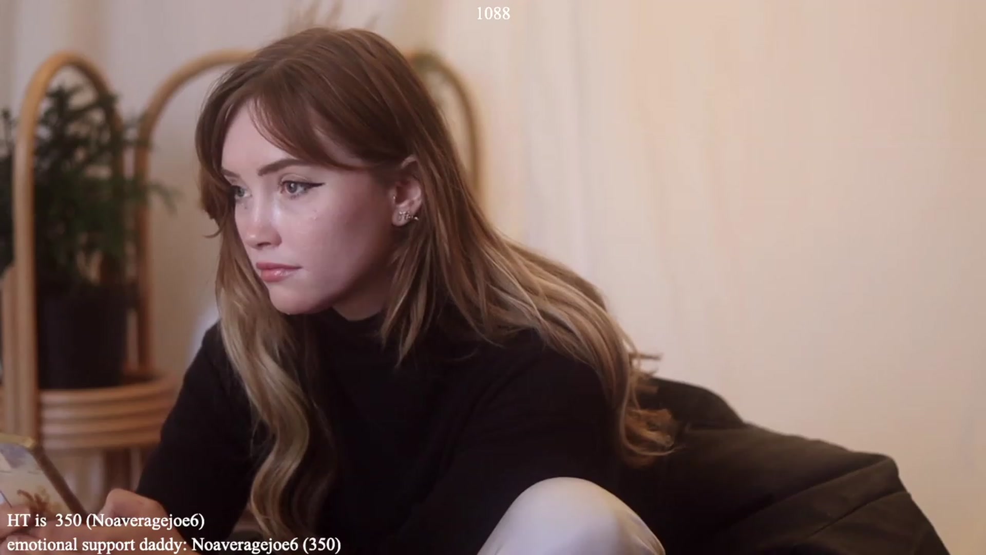Gallery image thumbnail from colettedujour's myfreecams stream on, 01/06/2023, 19:07 image 12 of 20