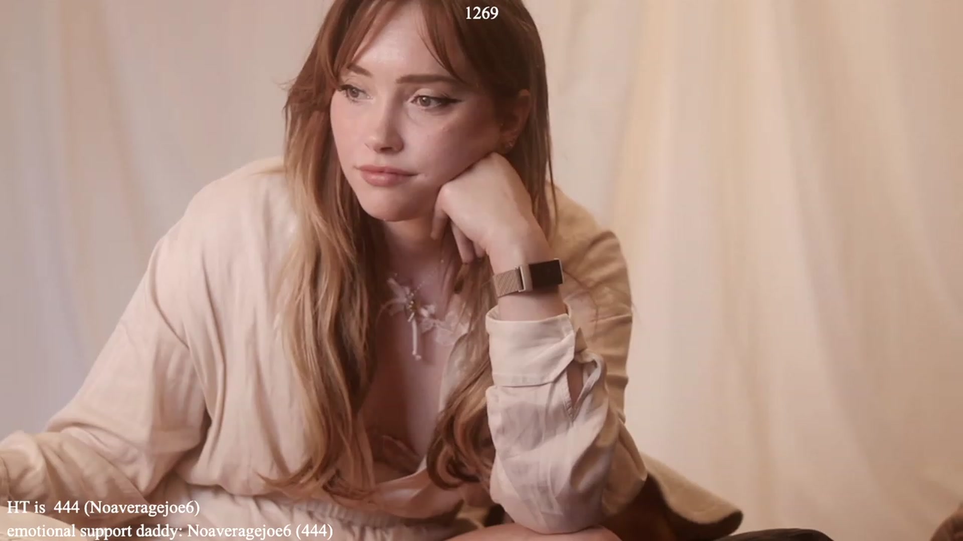 Gallery image thumbnail from colettedujour's myfreecams stream on, 01/09/2023, 20:05 image 12 of 20