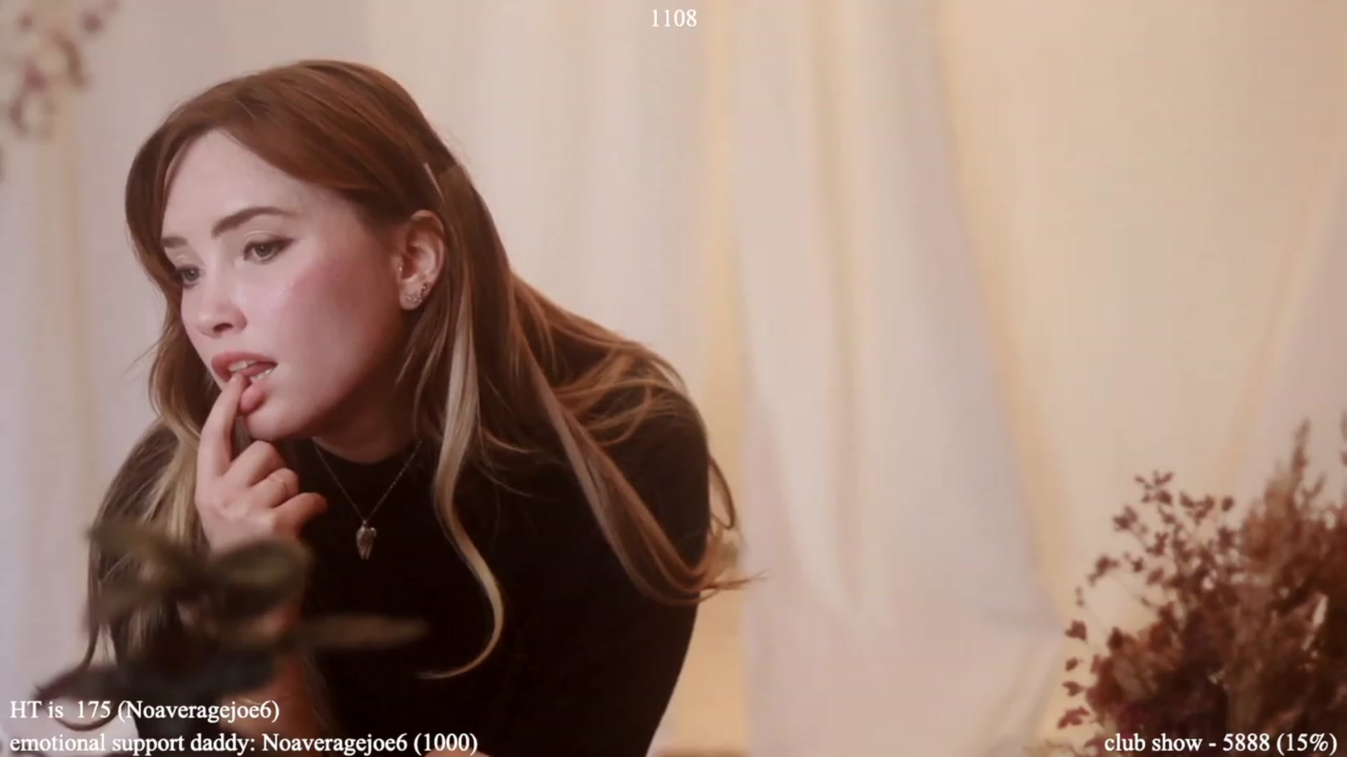 Gallery image thumbnail from colettedujour's myfreecams stream on, 01/16/2023, 20:54 image 7 of 20
