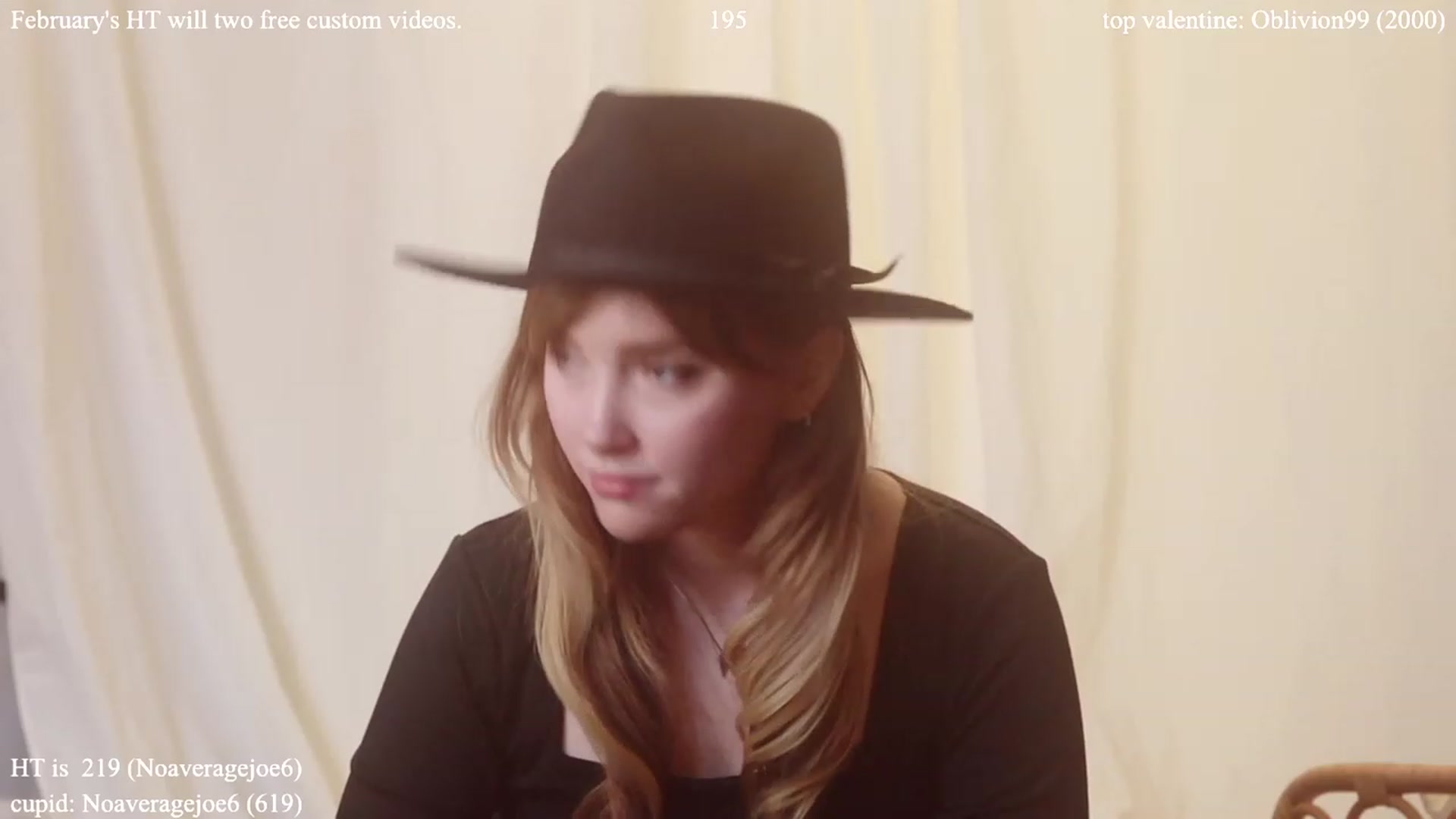 Gallery image thumbnail from colettedujour's myfreecams stream on, 02/02/2023, 19:18 image 18 of 20