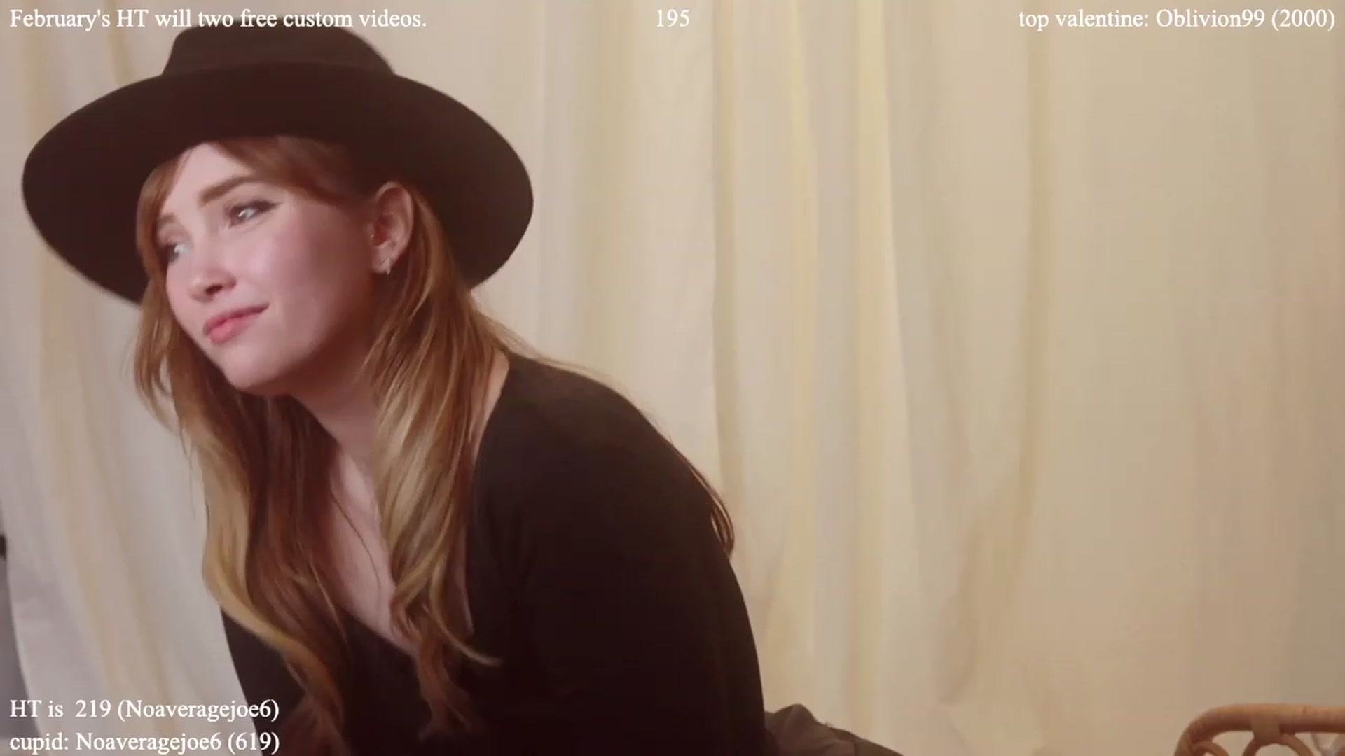Gallery image thumbnail from colettedujour's myfreecams stream on, 02/02/2023, 19:18 image 16 of 20