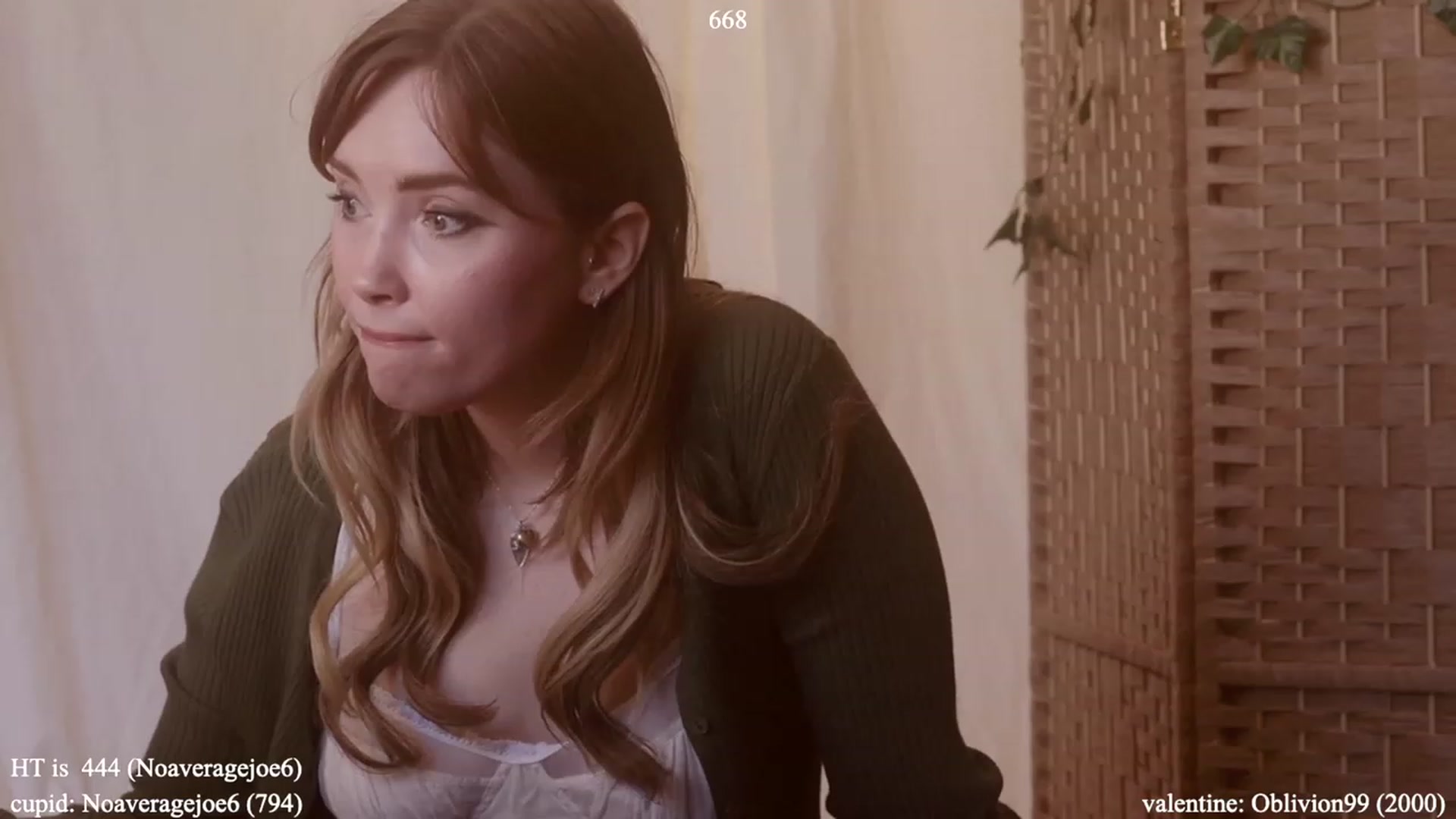Gallery image thumbnail from colettedujour's myfreecams stream on, 02/06/2023, 20:46 image 16 of 20