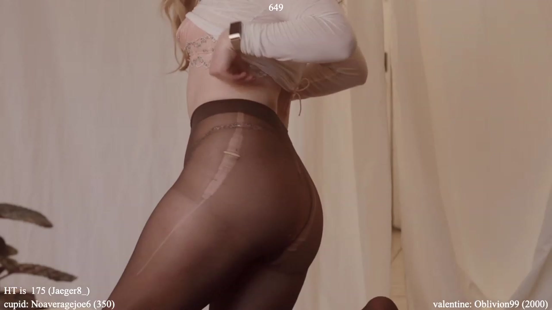 Gallery image thumbnail from colettedujour's myfreecams stream on, 02/09/2023, 19:35 image 19 of 20