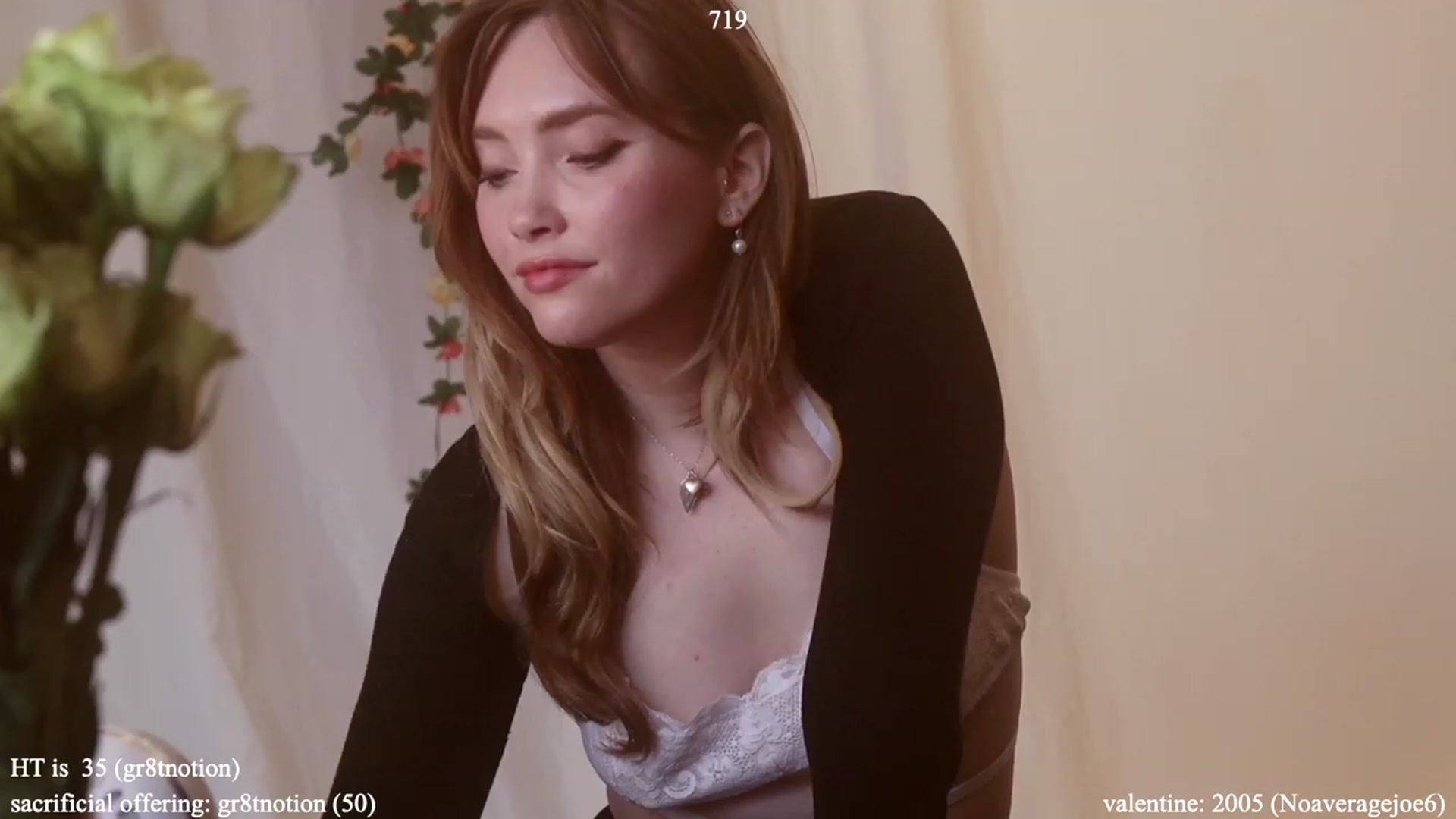 Gallery image thumbnail from colettedujour's myfreecams stream on, 02/15/2023, 21:27 image 2 of 20