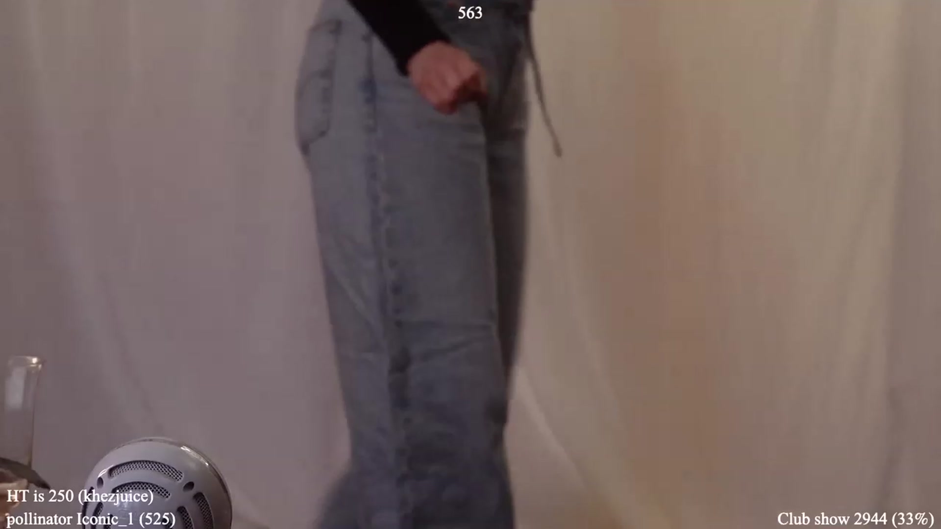 Gallery image thumbnail from colettedujour's myfreecams stream on, 03/15/2023, 20:04 image 8 of 20