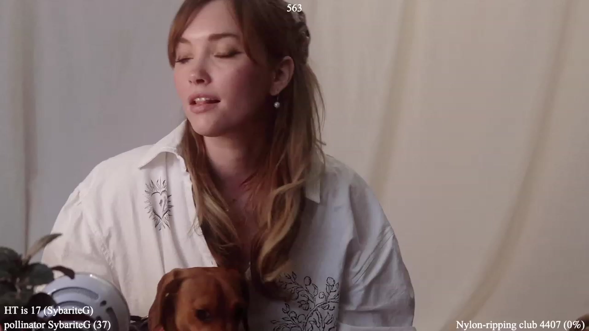 Gallery image thumbnail from colettedujour's myfreecams stream on, 03/16/2023, 18:23 image 3 of 20