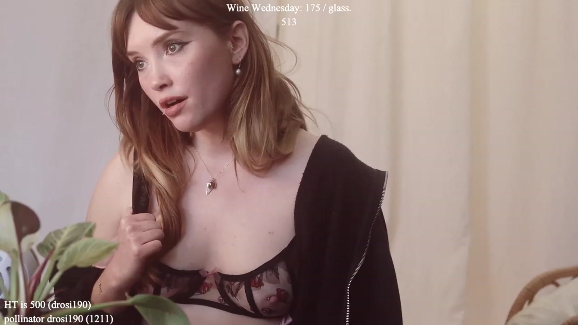 Gallery image thumbnail from colettedujour's myfreecams stream on, 03/29/2023, 19:58 image 8 of 20