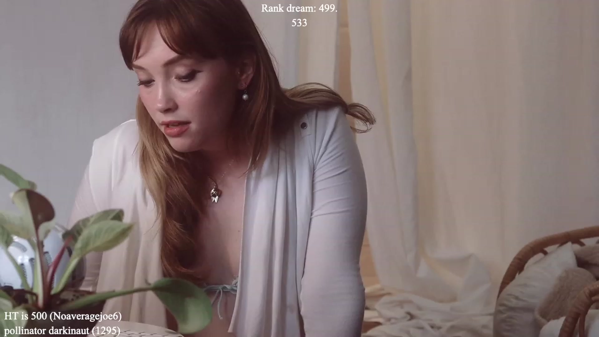 Gallery image thumbnail from colettedujour's myfreecams stream on, 03/31/2023, 18:09 image 14 of 20