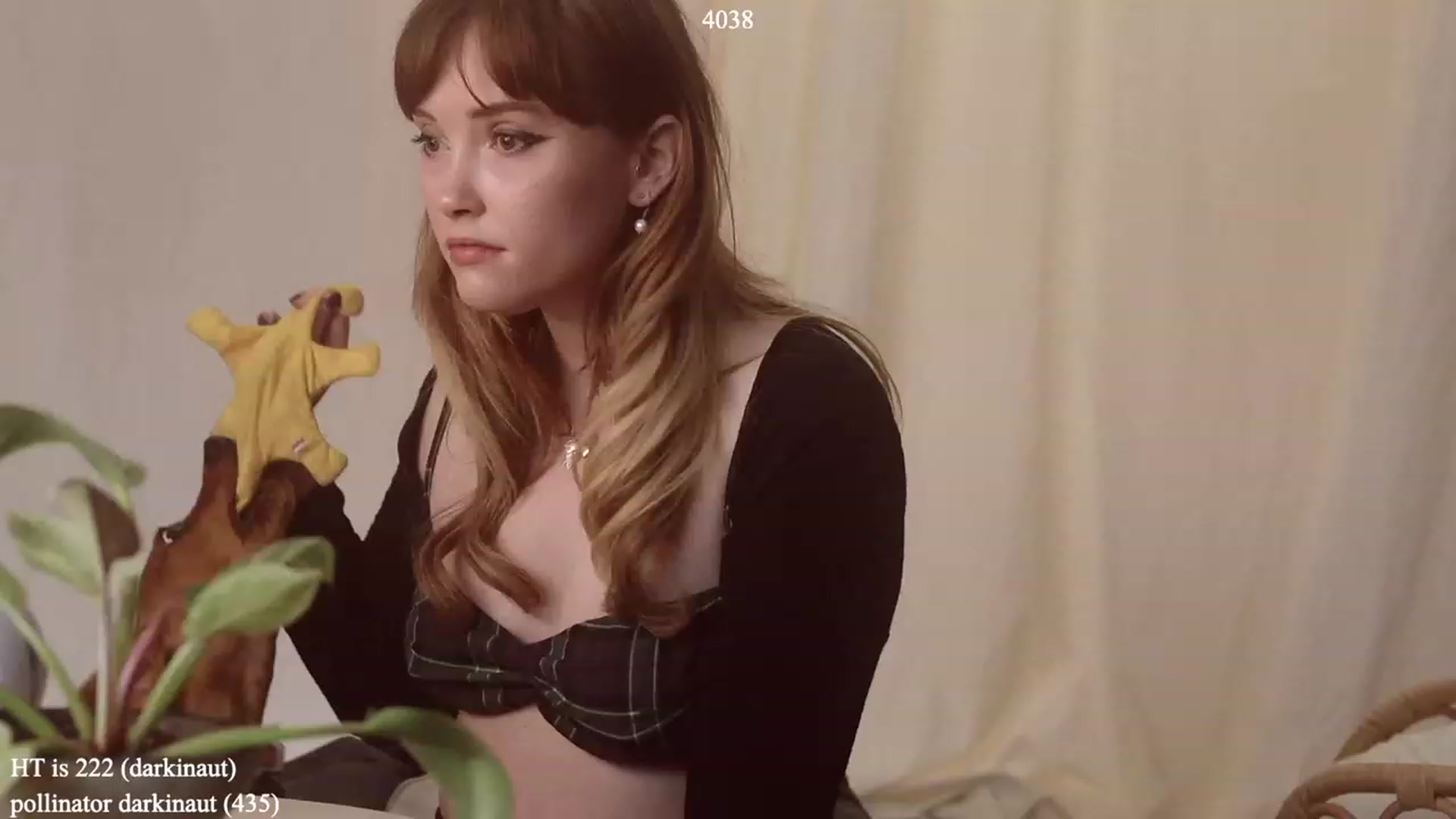 Gallery image thumbnail from colettedujour's myfreecams stream on, 04/03/2023, 17:40 image 13 of 20