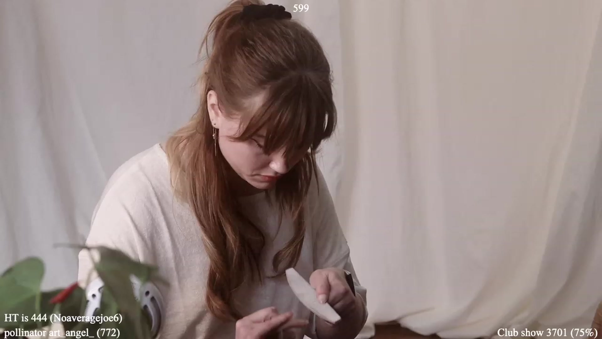 Gallery image thumbnail from colettedujour's myfreecams stream on, 04/14/2023, 19:19 image 15 of 20