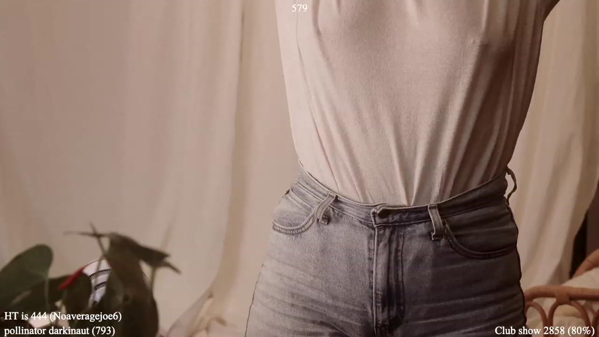 Gallery image thumbnail from colettedujour's myfreecams stream on, 04/14/2023, 21:40 image 3 of 20