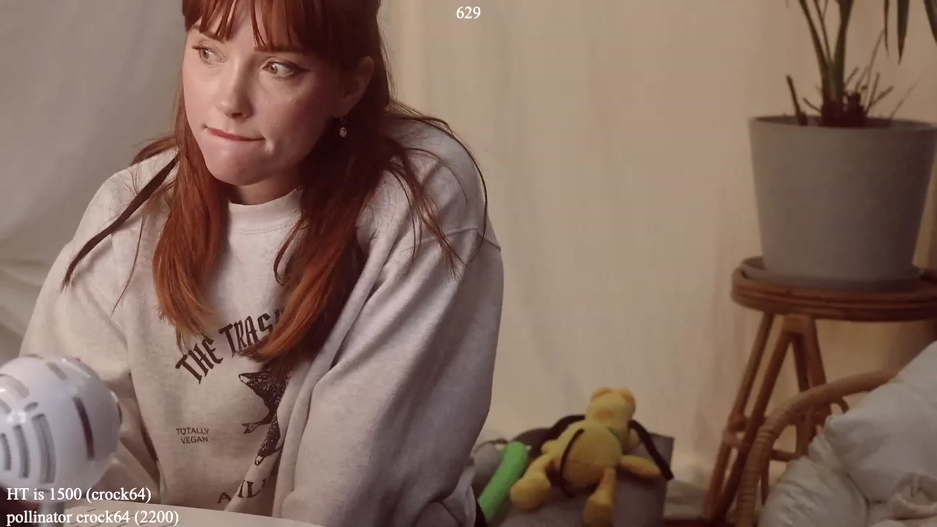Gallery image thumbnail from colettedujour's myfreecams stream on, 04/27/2023, 18:07 image 8 of 20