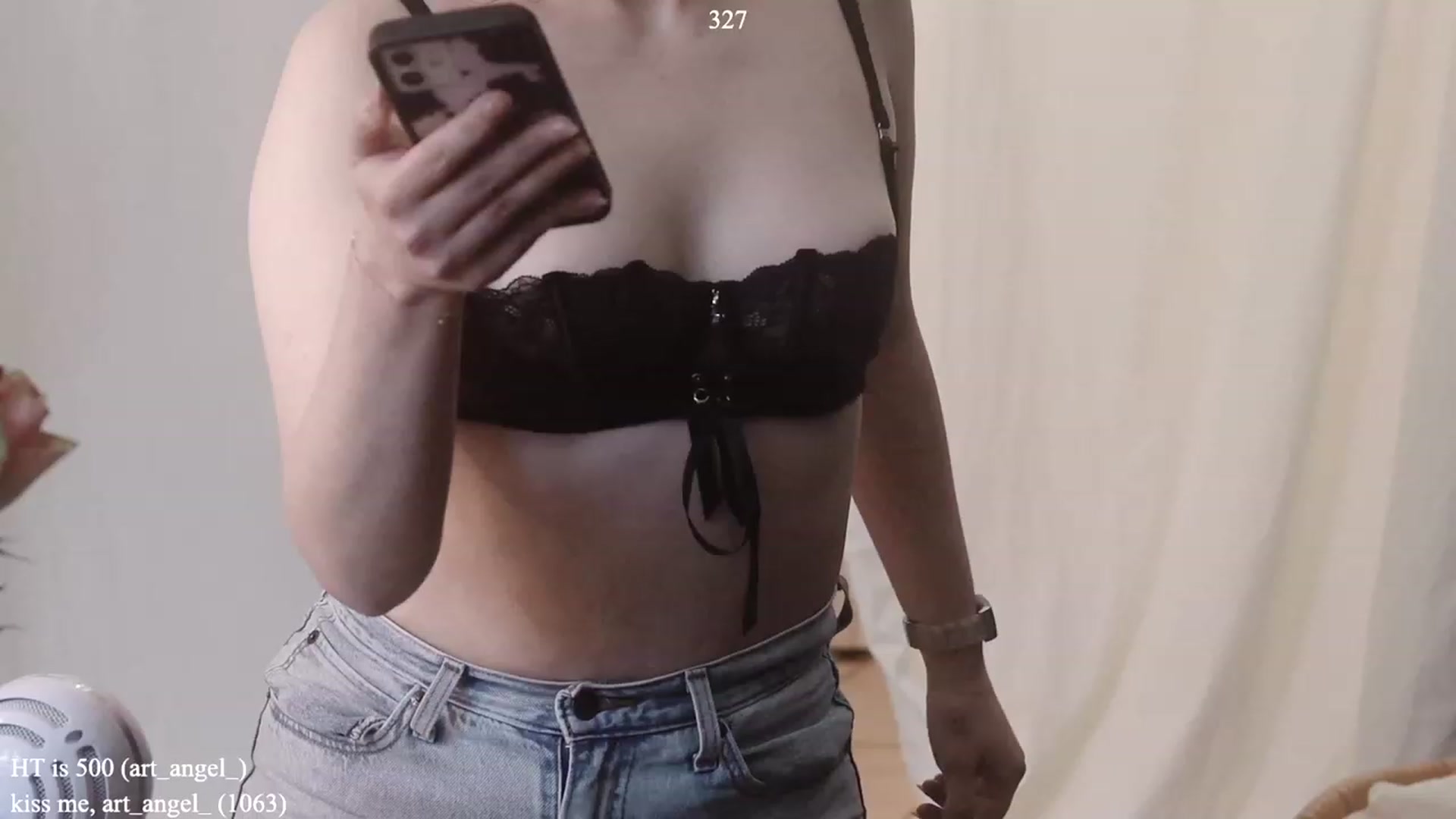 Gallery image thumbnail from colettedujour's myfreecams stream on, 05/03/2023, 20:22 image 14 of 20
