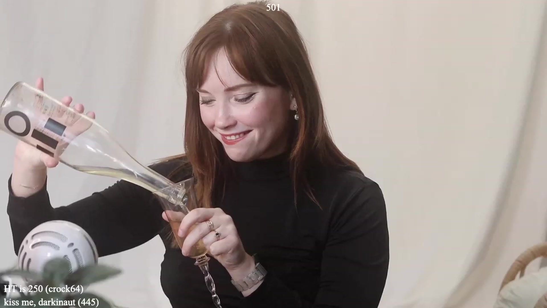 Gallery image thumbnail from colettedujour's myfreecams stream on, 05/08/2023, 18:00 image 9 of 20