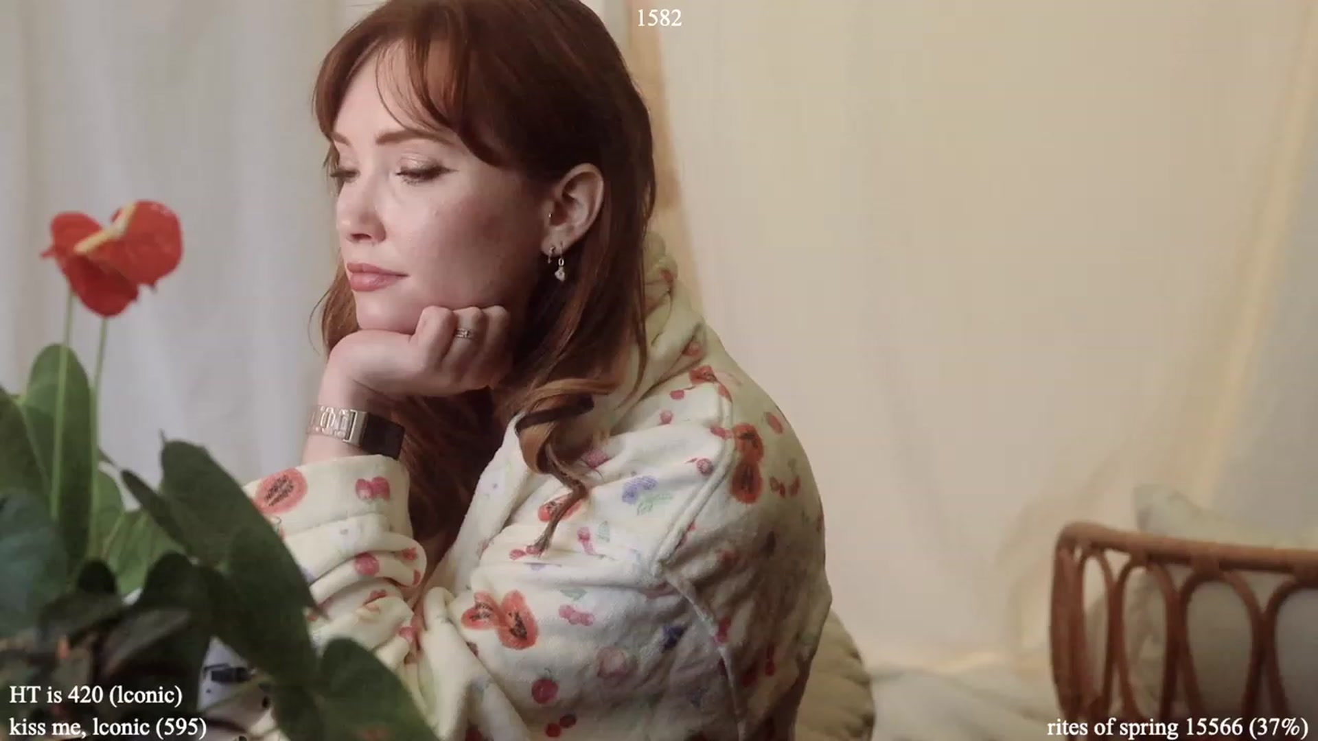 Gallery image thumbnail from colettedujour's myfreecams stream on, 06/02/2023, 17:22 image 19 of 20