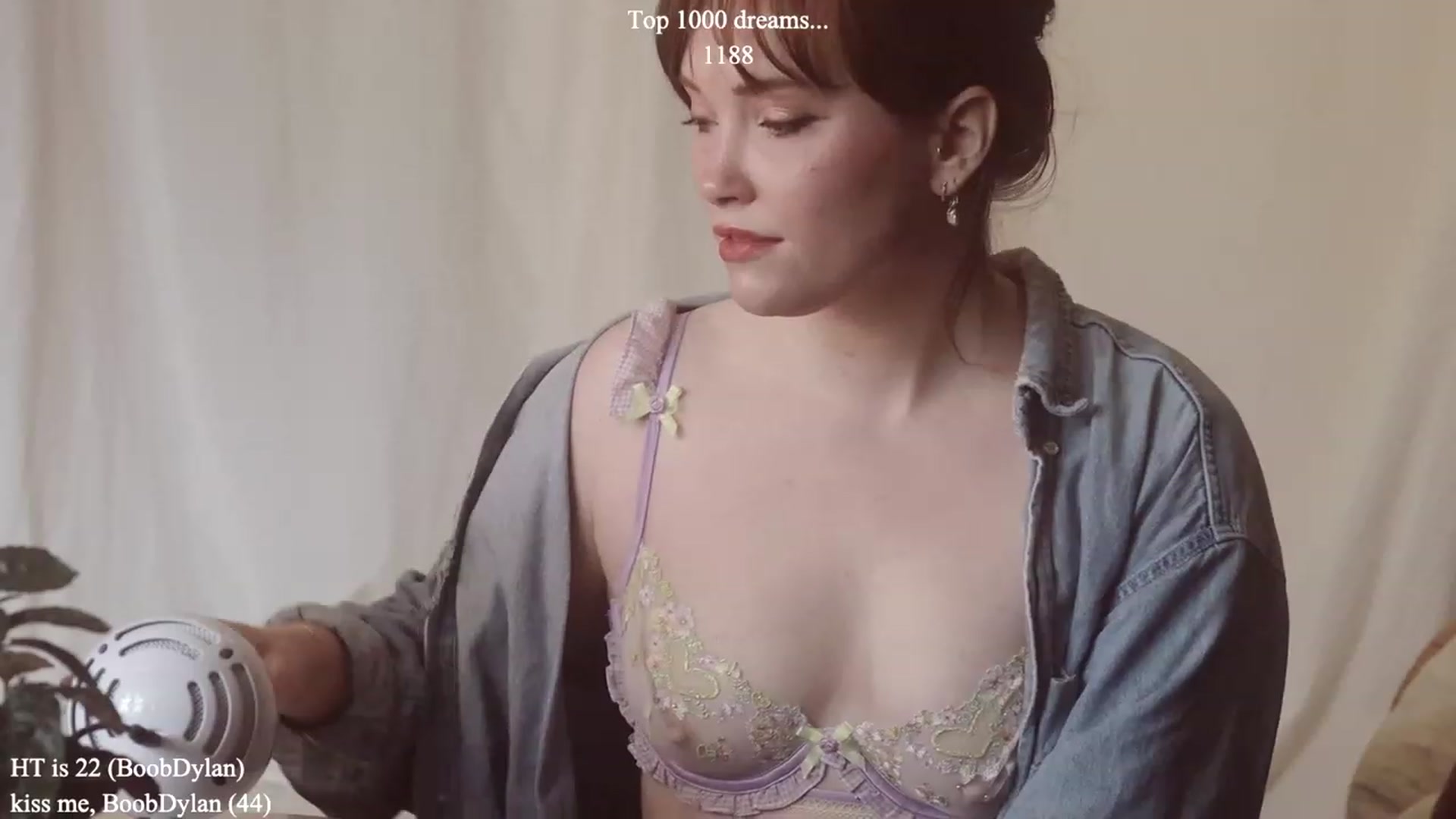 Gallery image thumbnail from colettedujour's myfreecams stream on, 06/07/2023, 17:50 image 11 of 20