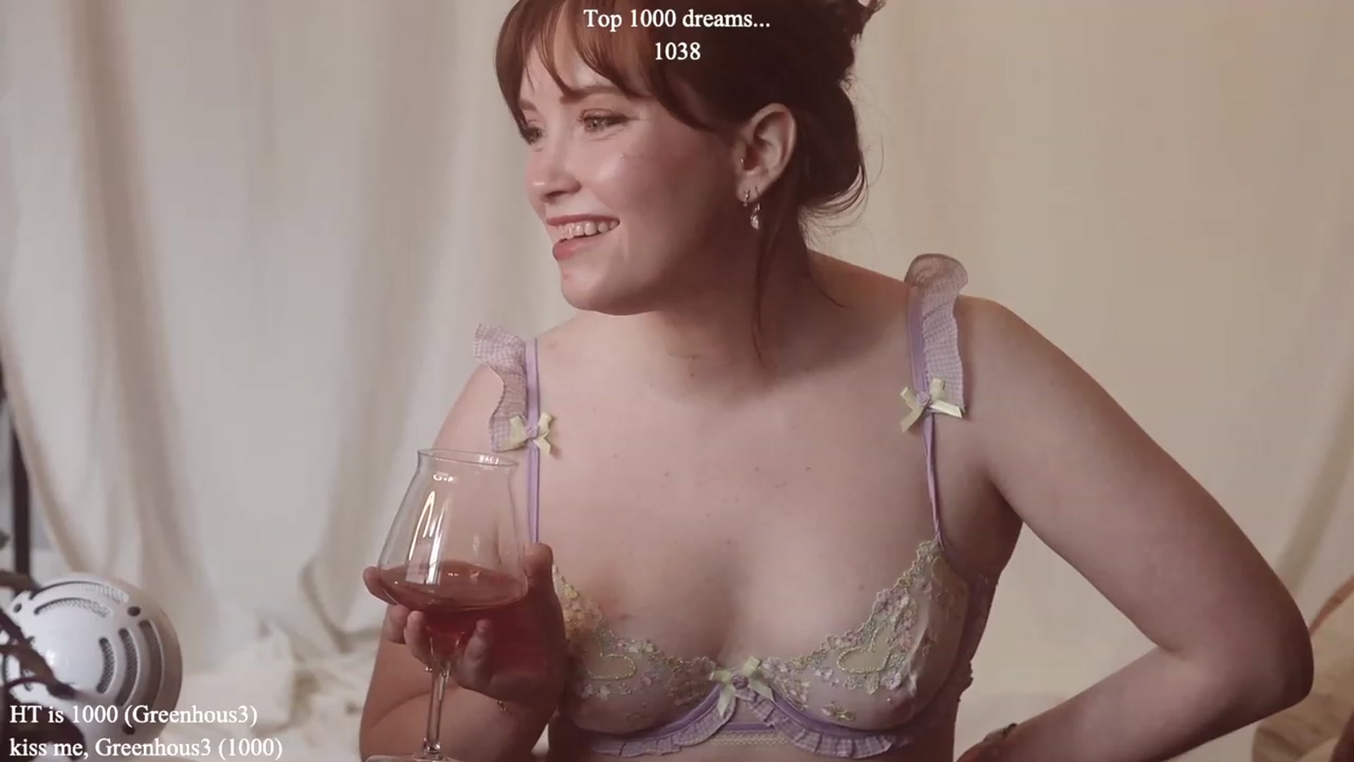 Gallery image thumbnail from colettedujour's myfreecams stream on, 06/07/2023, 17:50 image 15 of 20