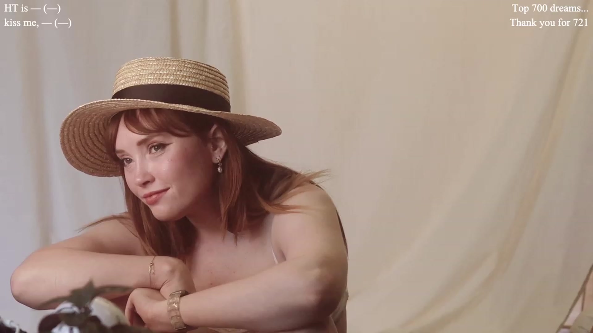 Gallery image thumbnail from colettedujour's myfreecams stream on, 06/09/2023, 16:43 image 7 of 20