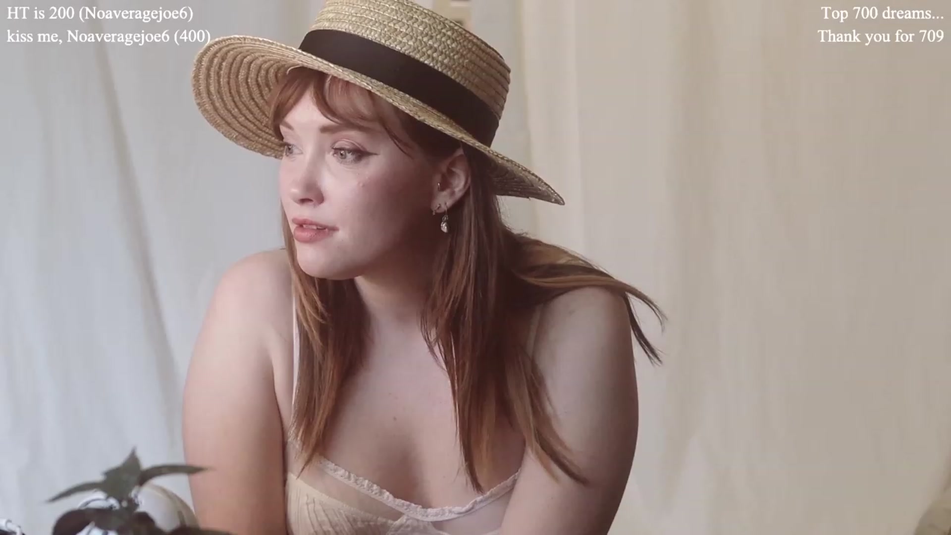 Gallery image thumbnail from colettedujour's myfreecams stream on, 06/09/2023, 18:54 image 19 of 20