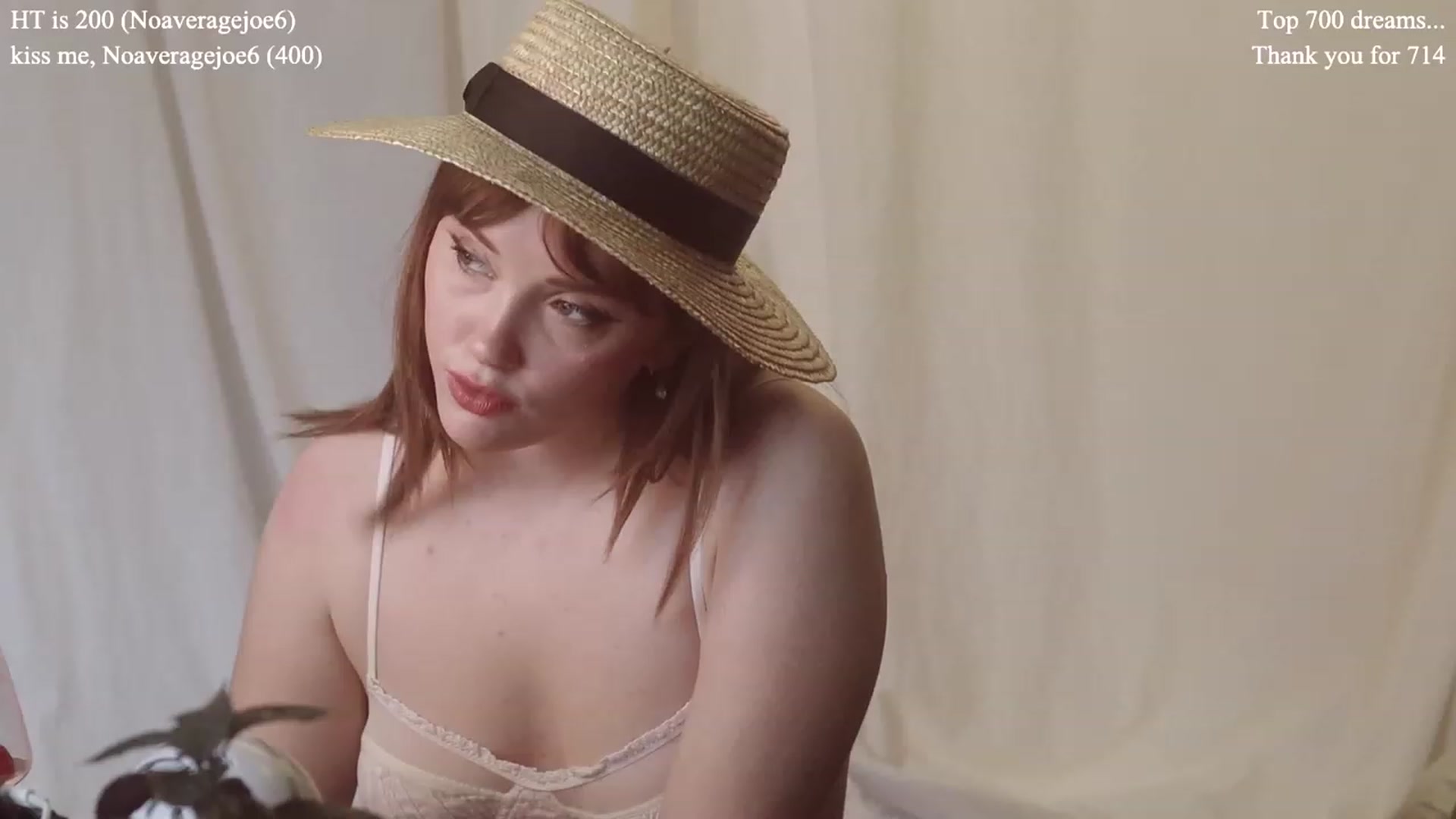 Gallery image thumbnail from colettedujour's myfreecams stream on, 06/09/2023, 18:54 image 6 of 20