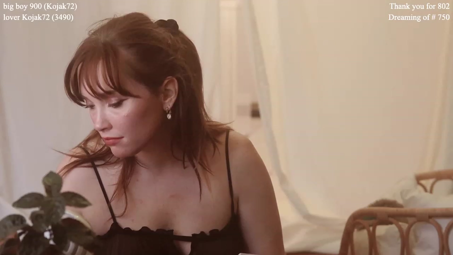 Gallery image thumbnail from colettedujour's myfreecams stream on, 06/12/2023, 19:17 image 10 of 20
