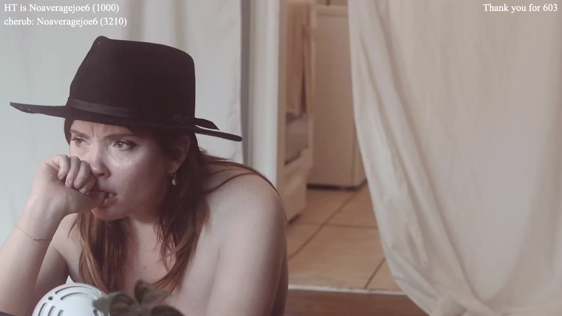 Gallery image thumbnail from colettedujour's myfreecams stream on, 06/28/2023, 20:44 image 14 of 20