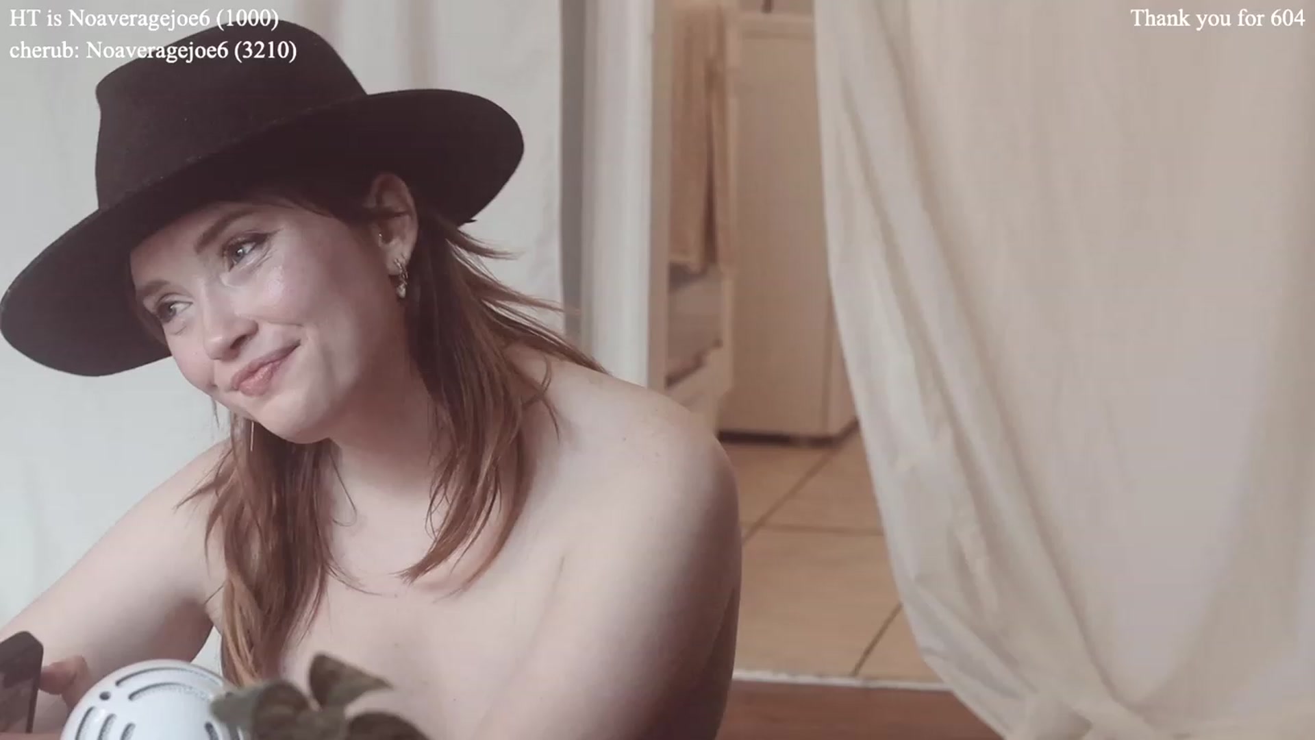 Gallery image thumbnail from colettedujour's myfreecams stream on, 06/28/2023, 20:44 image 10 of 20
