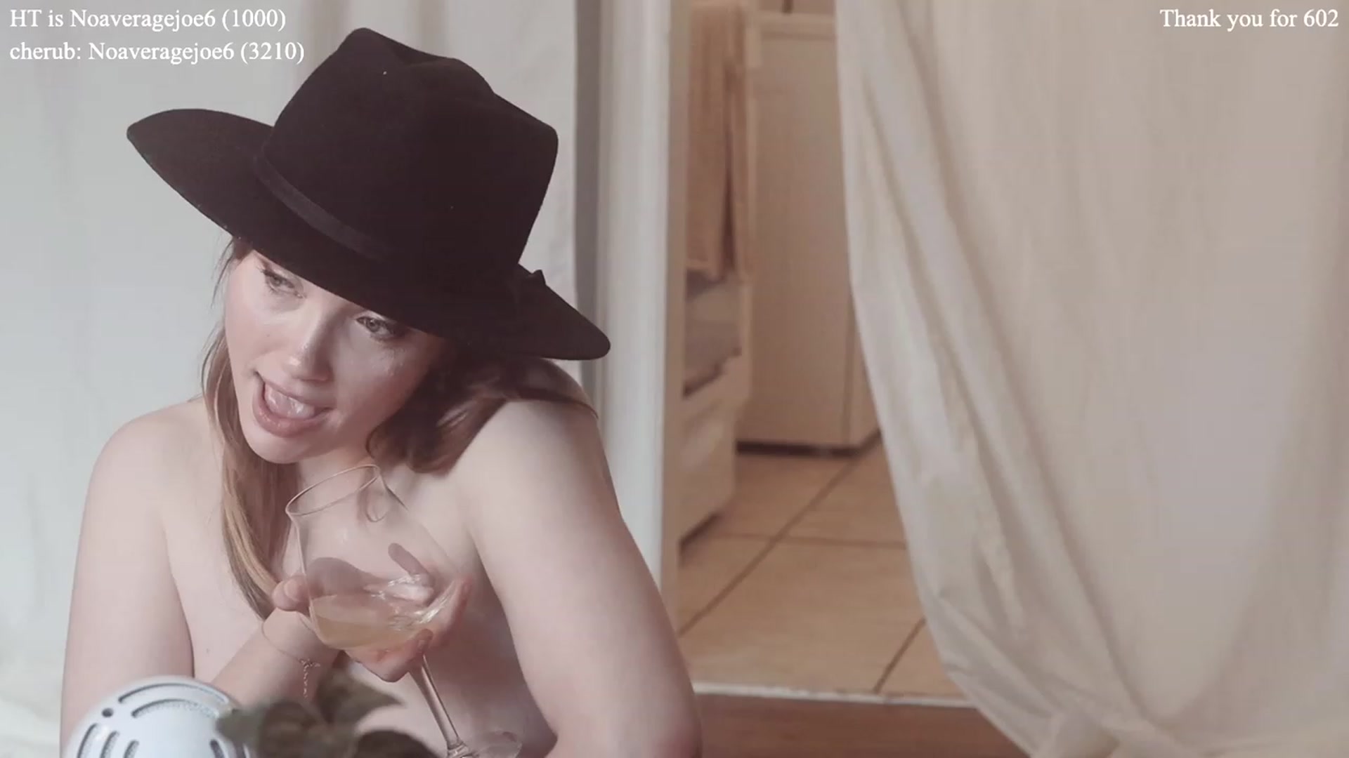 Gallery image thumbnail from colettedujour's myfreecams stream on, 06/28/2023, 20:44 image 11 of 20